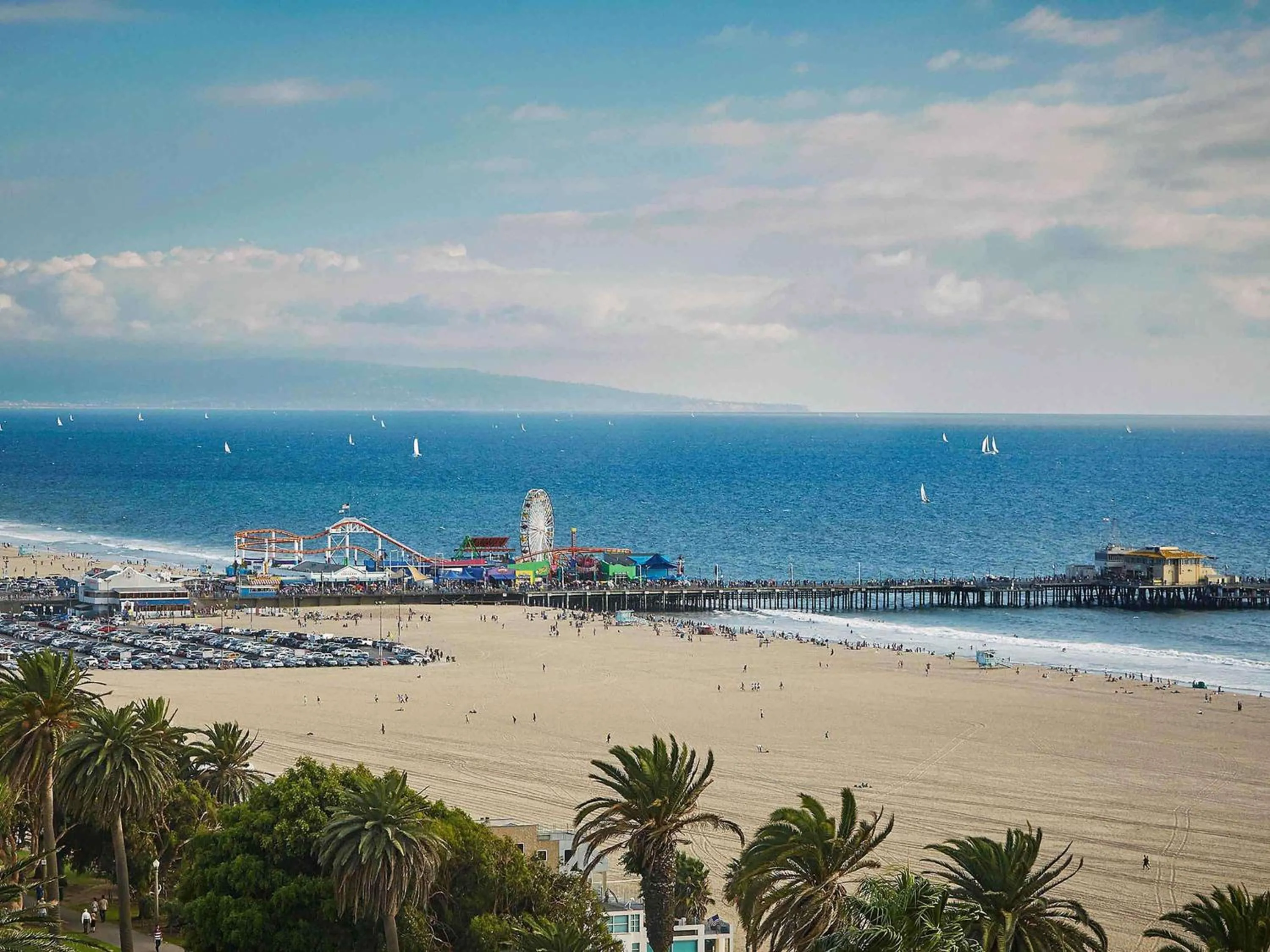 Bedroom in Fairmont Miramar Hotel & Bungalows