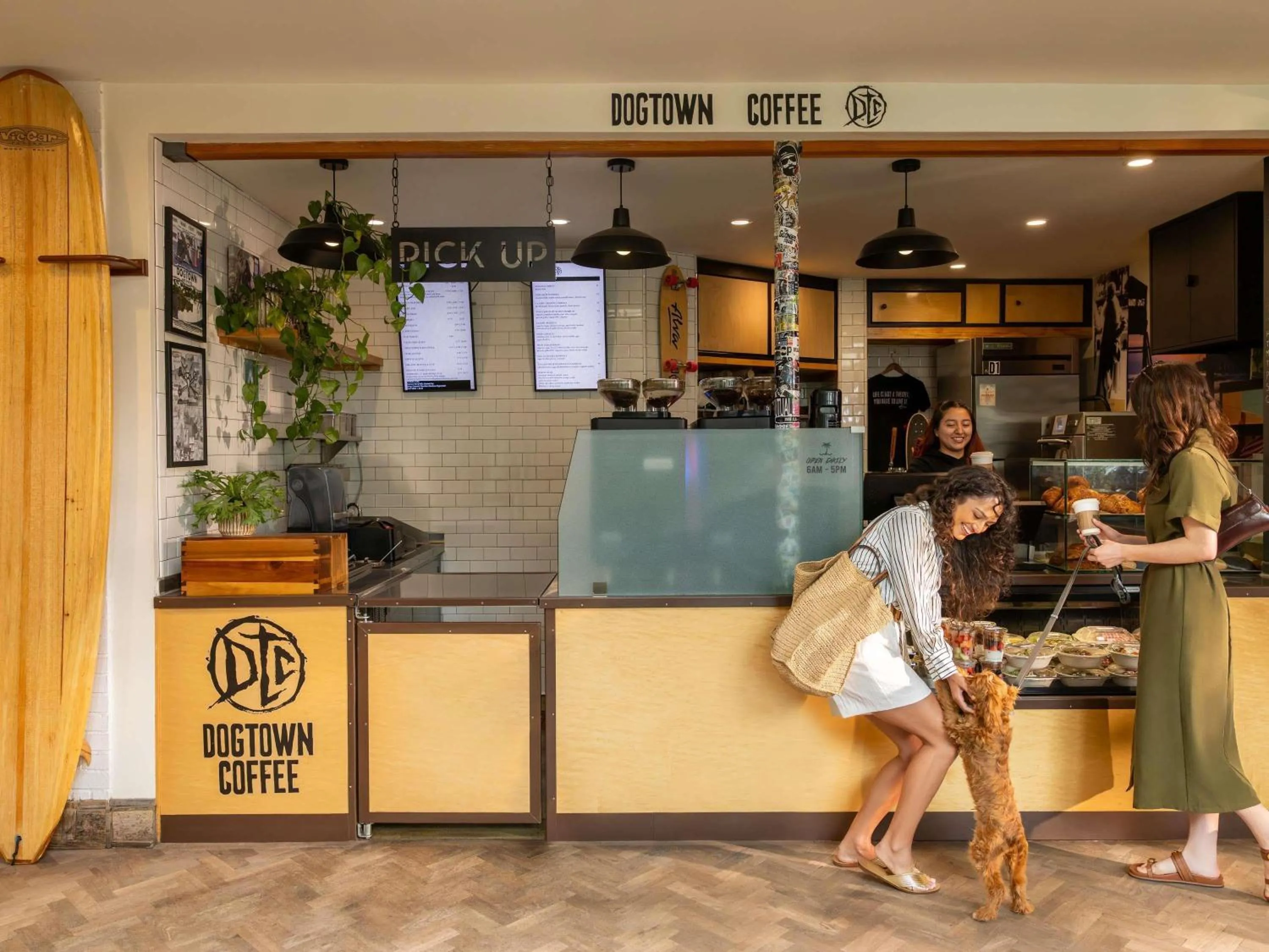 Restaurant/places to eat in Fairmont Miramar Hotel & Bungalows