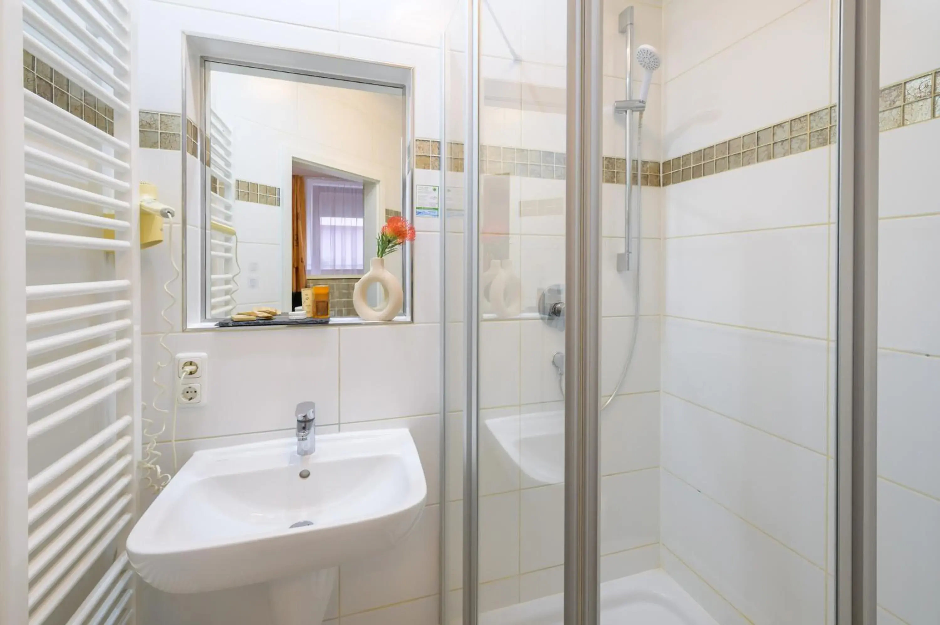 Quadruple Room in Hotel Pension Margit Quadruple Room in Hotel Pension Margit