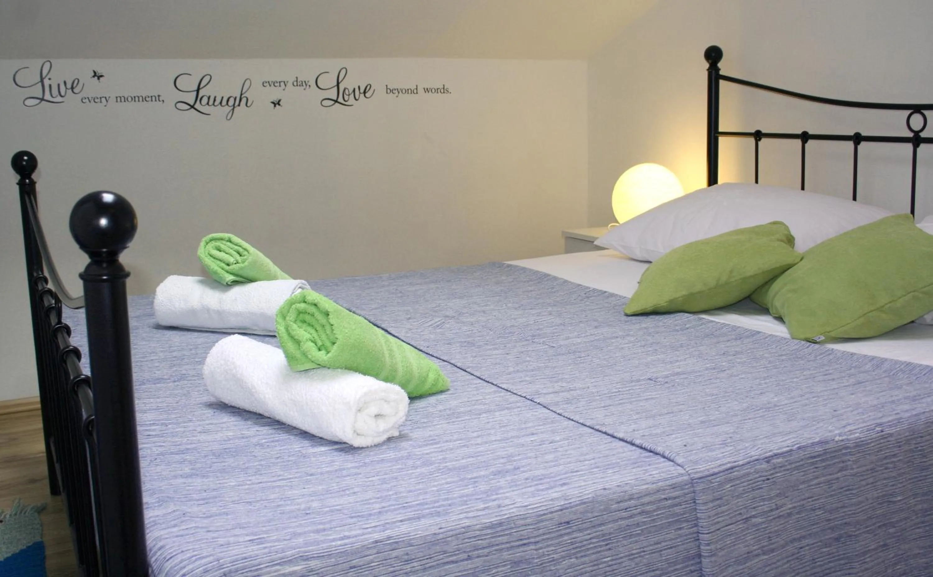 Bedroom, Bed in Luna Maris Apartments