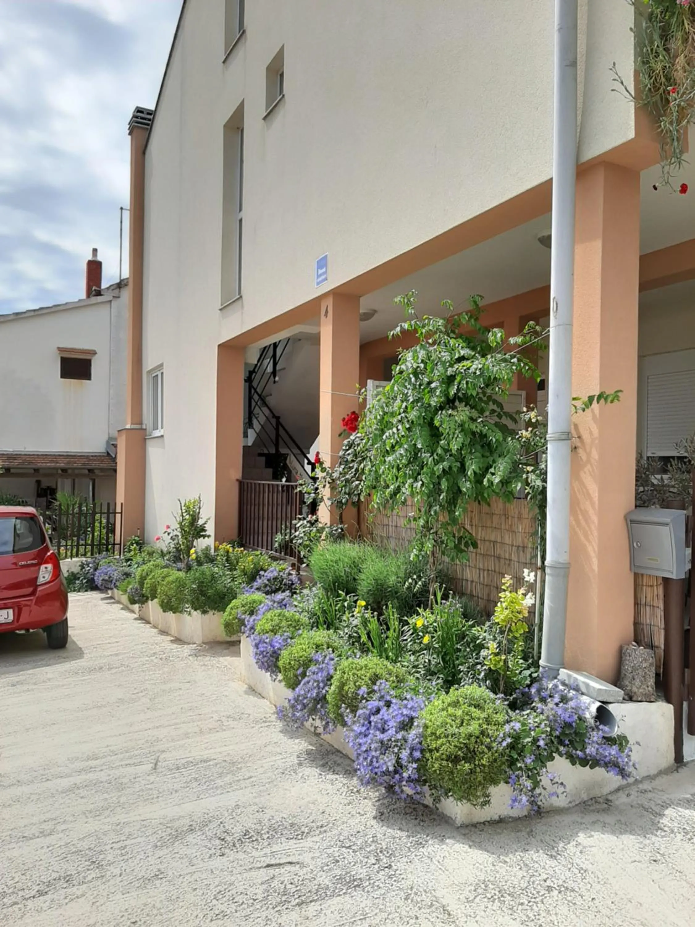 Property building in Luna Maris Apartments