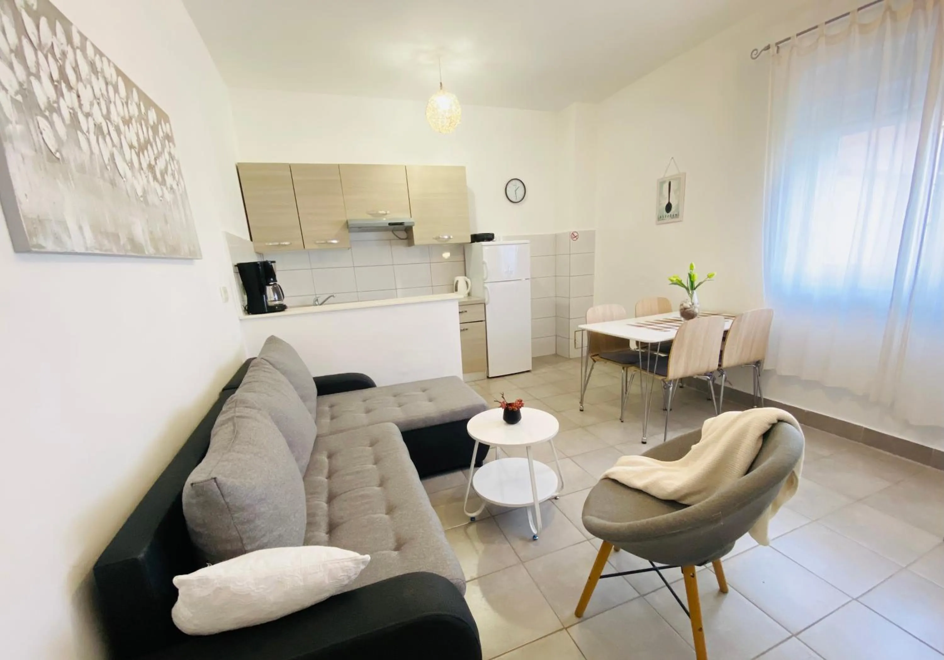 Kitchen or kitchenette in Luna Maris Apartments
