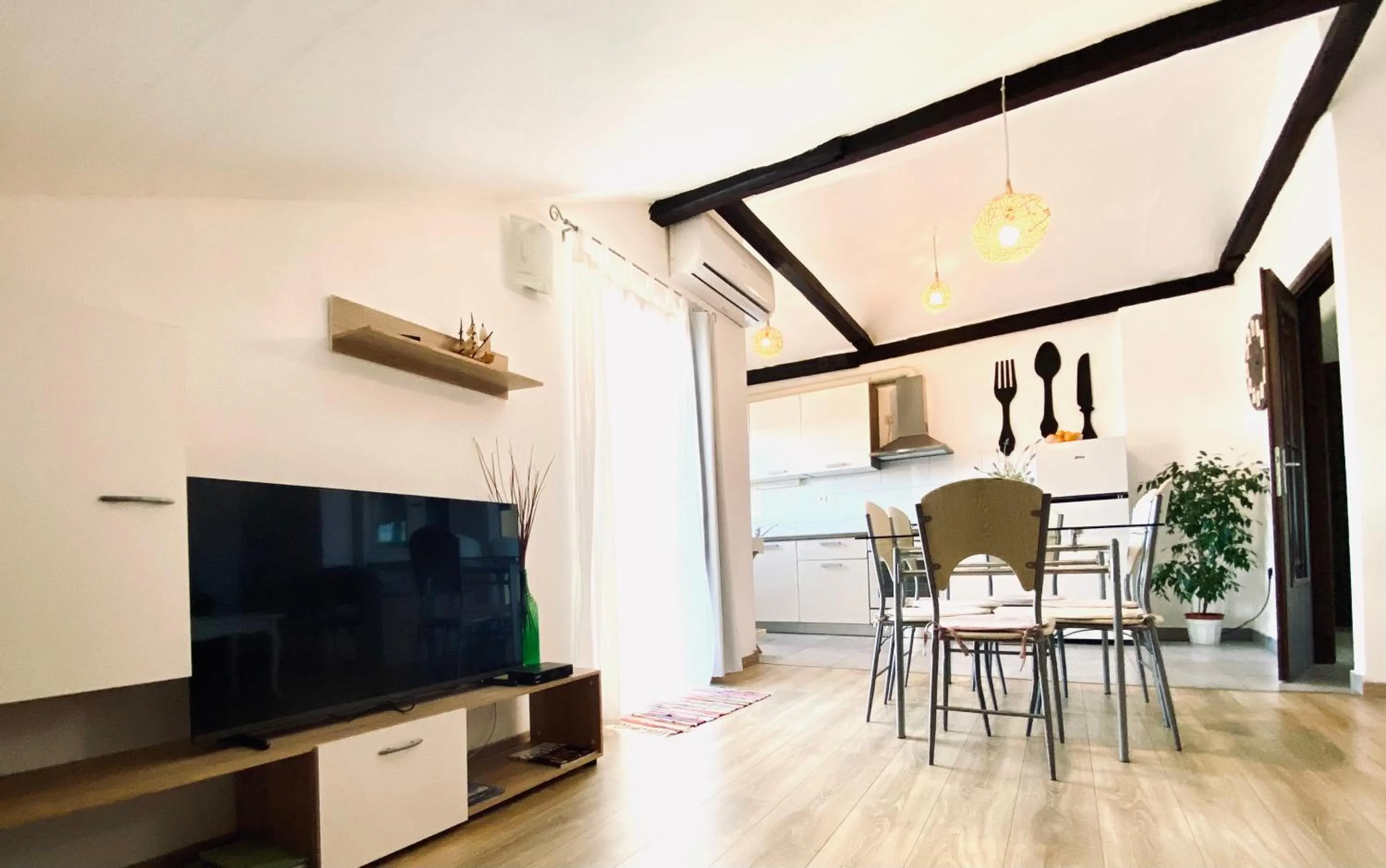 Living room in Luna Maris Apartments