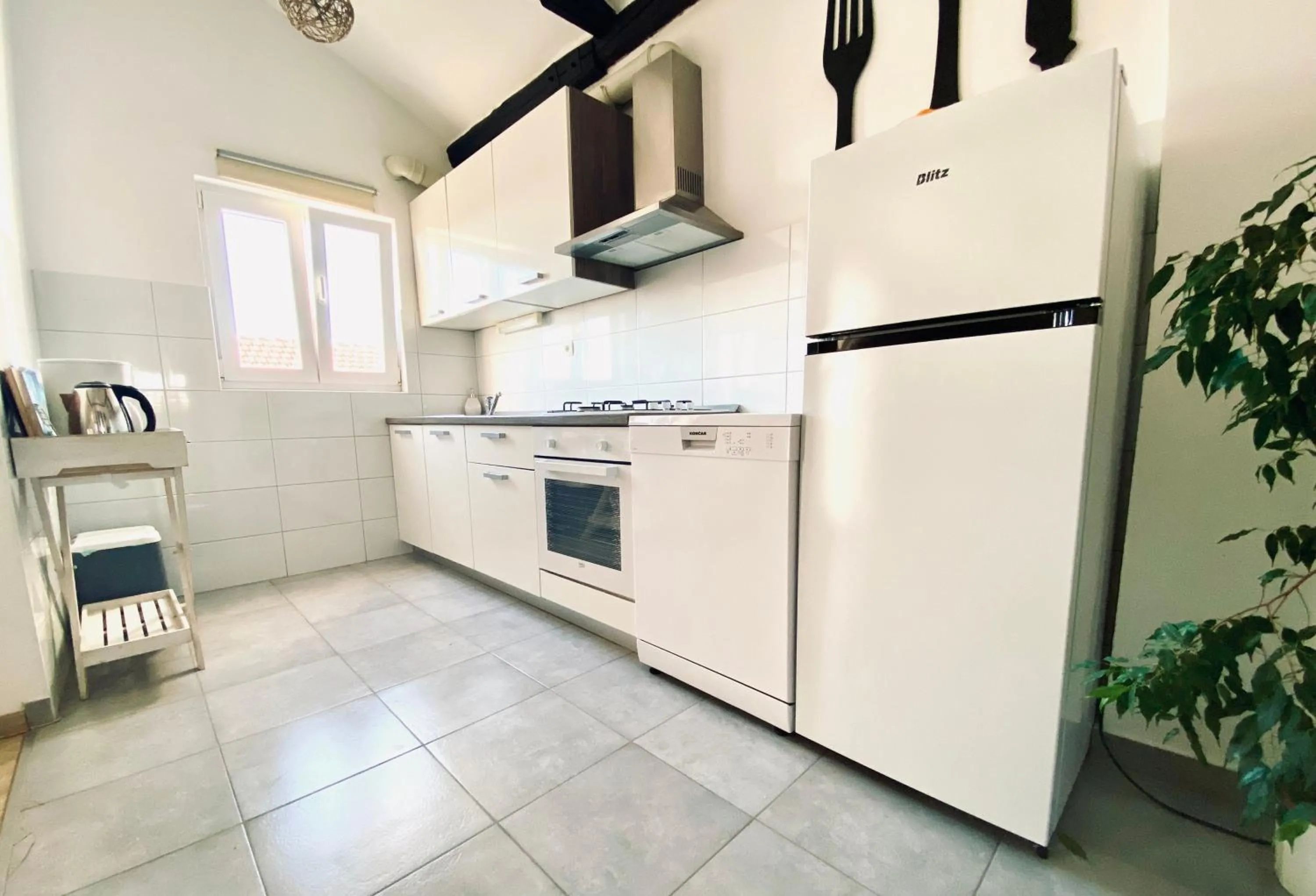 kitchen in Luna Maris Apartments