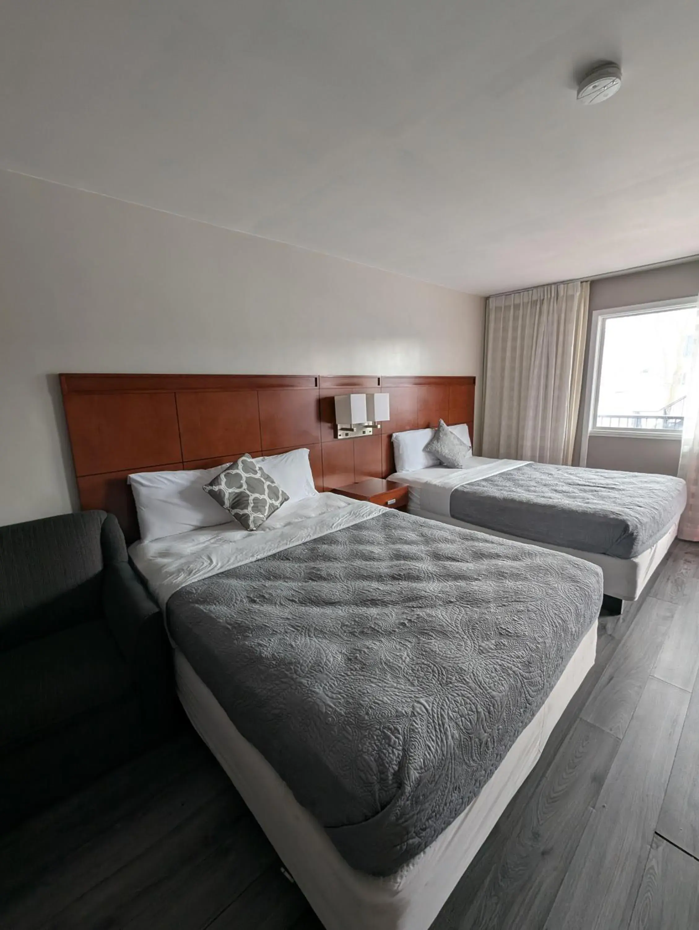 Bed in 7 Nights Stay Bed in 7 Nights Stay