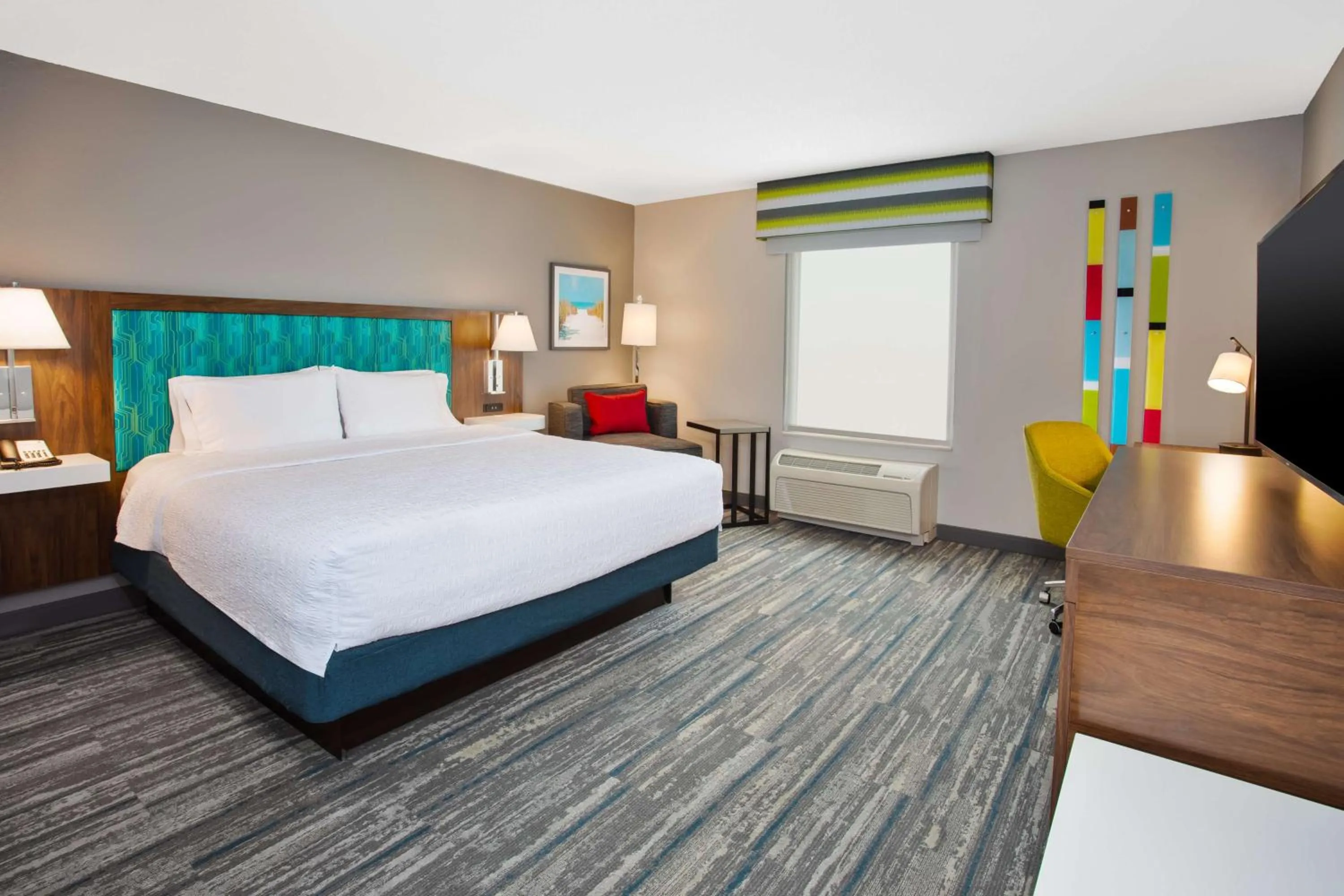 Bed in Hampton Inn & Suites Cape Coral / Fort Myers