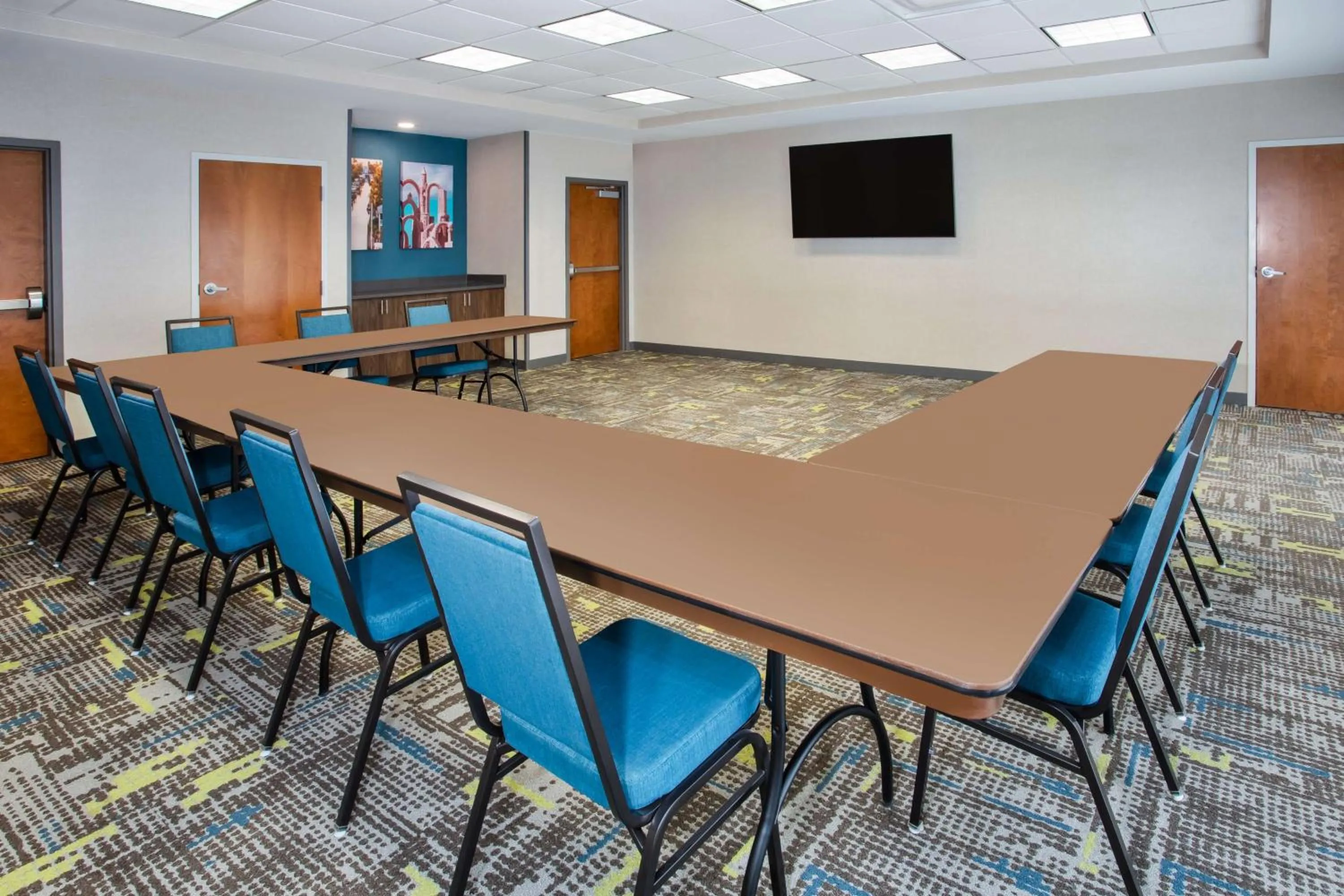 Meeting/conference room in Hampton Inn & Suites Cape Coral / Fort Myers