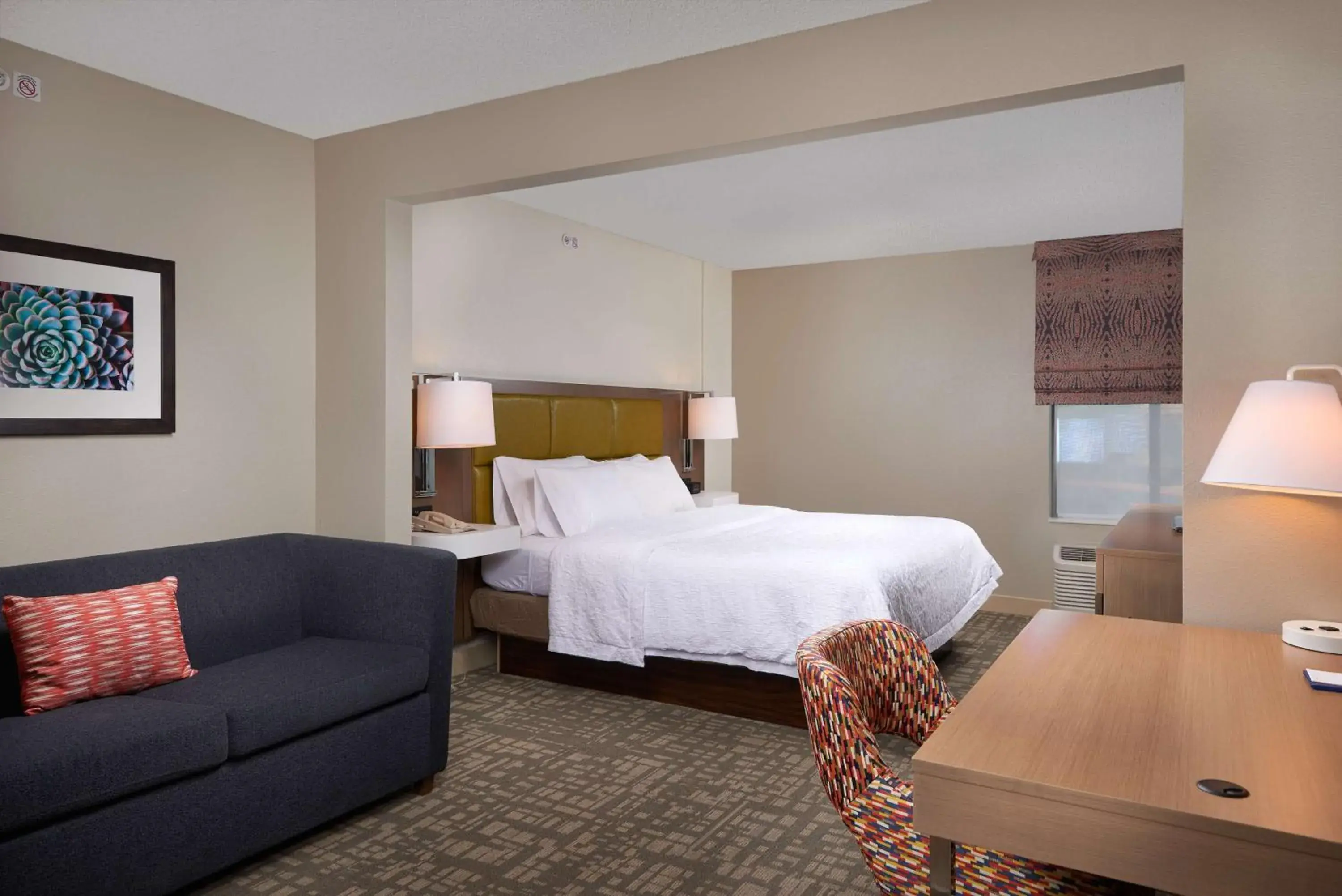 Bedroom, Bed in Hampton Inn Phoenix/Anthem Bedroom, Bed in Hampton Inn Phoenix/Anthem