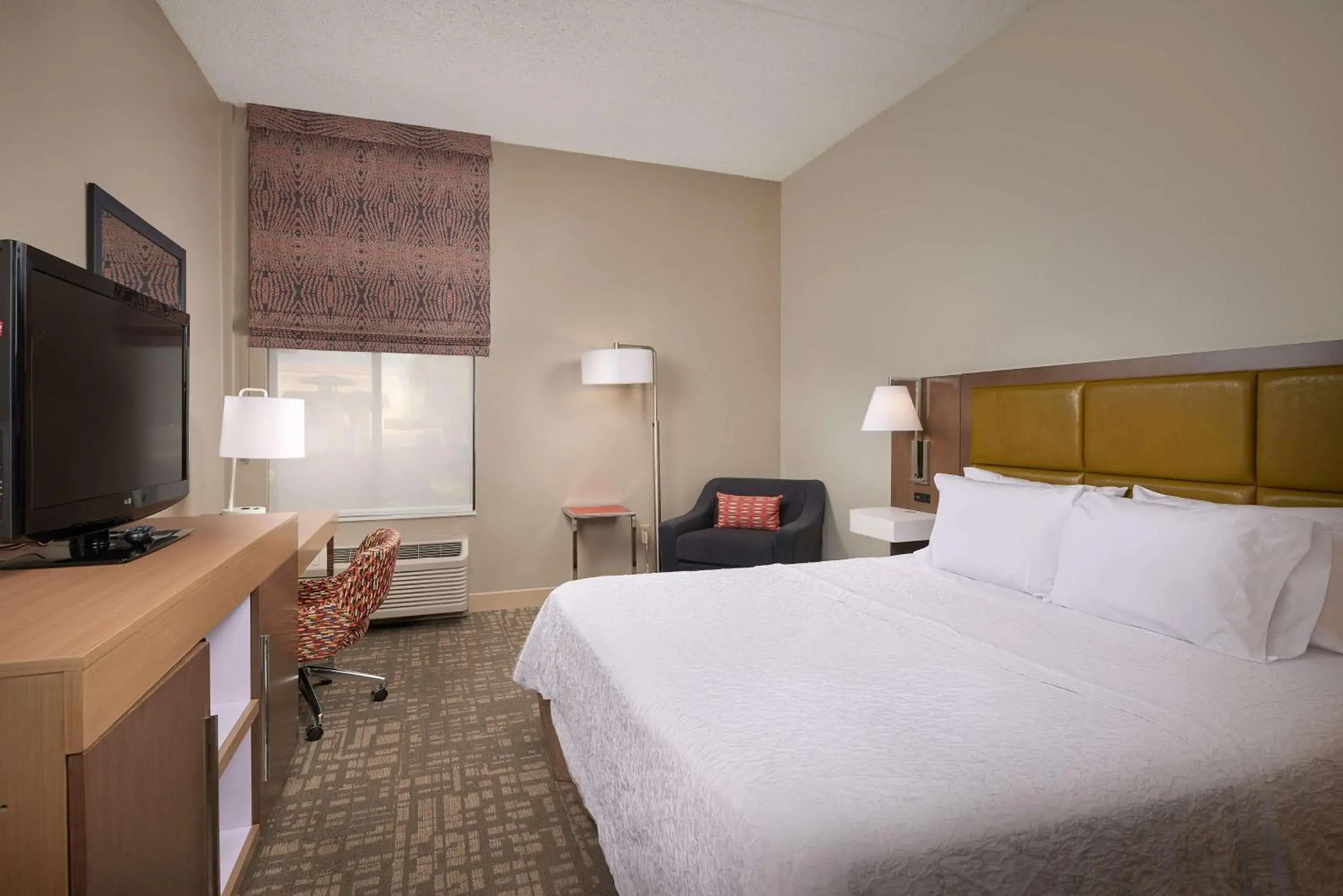 Photo of the whole room, Bed in Hampton Inn Phoenix/Anthem Photo of the whole room, Bed in Hampton Inn Phoenix/Anthem