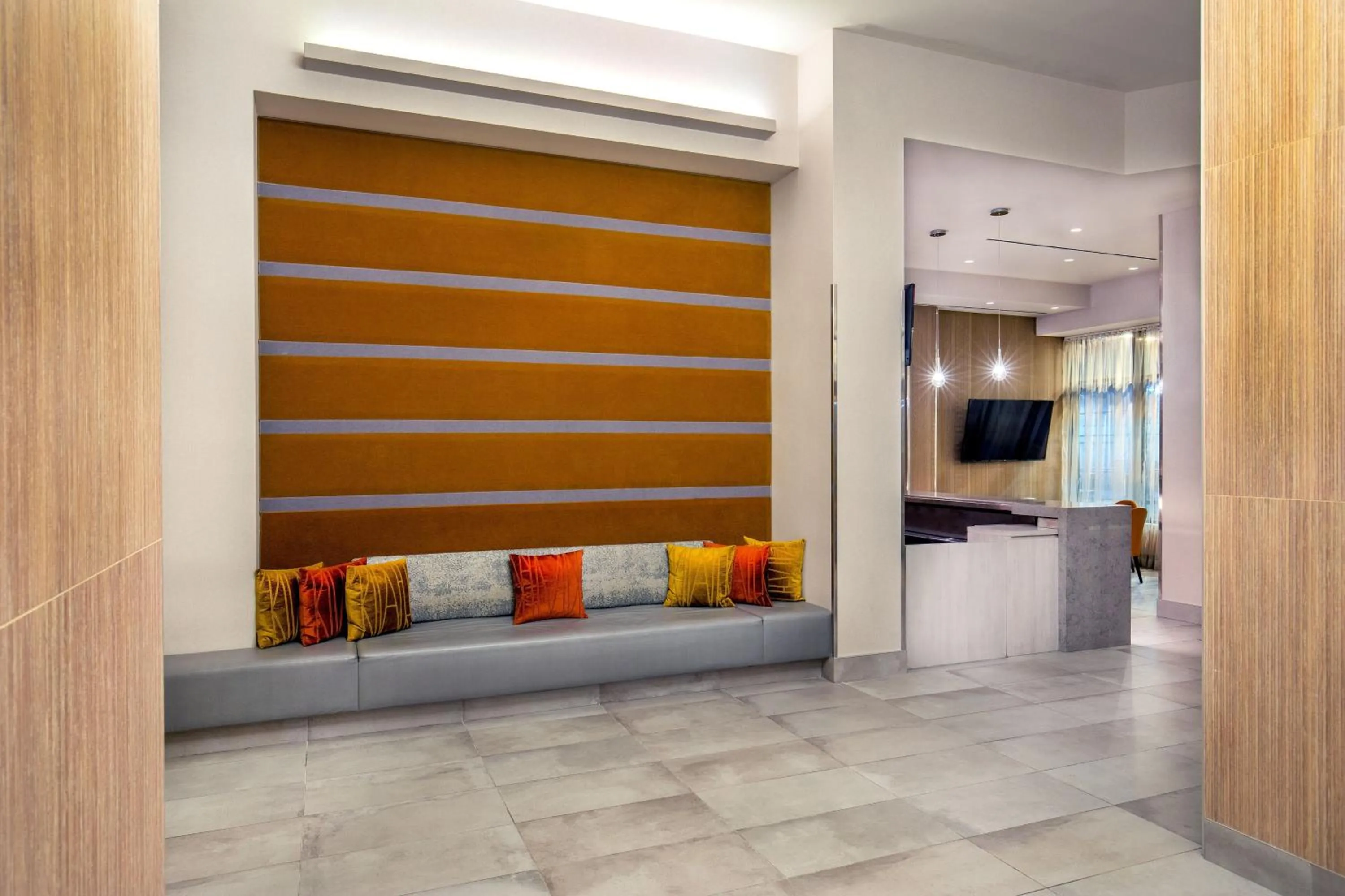 Lobby or reception in Four Points by Sheraton Midtown - Times Square