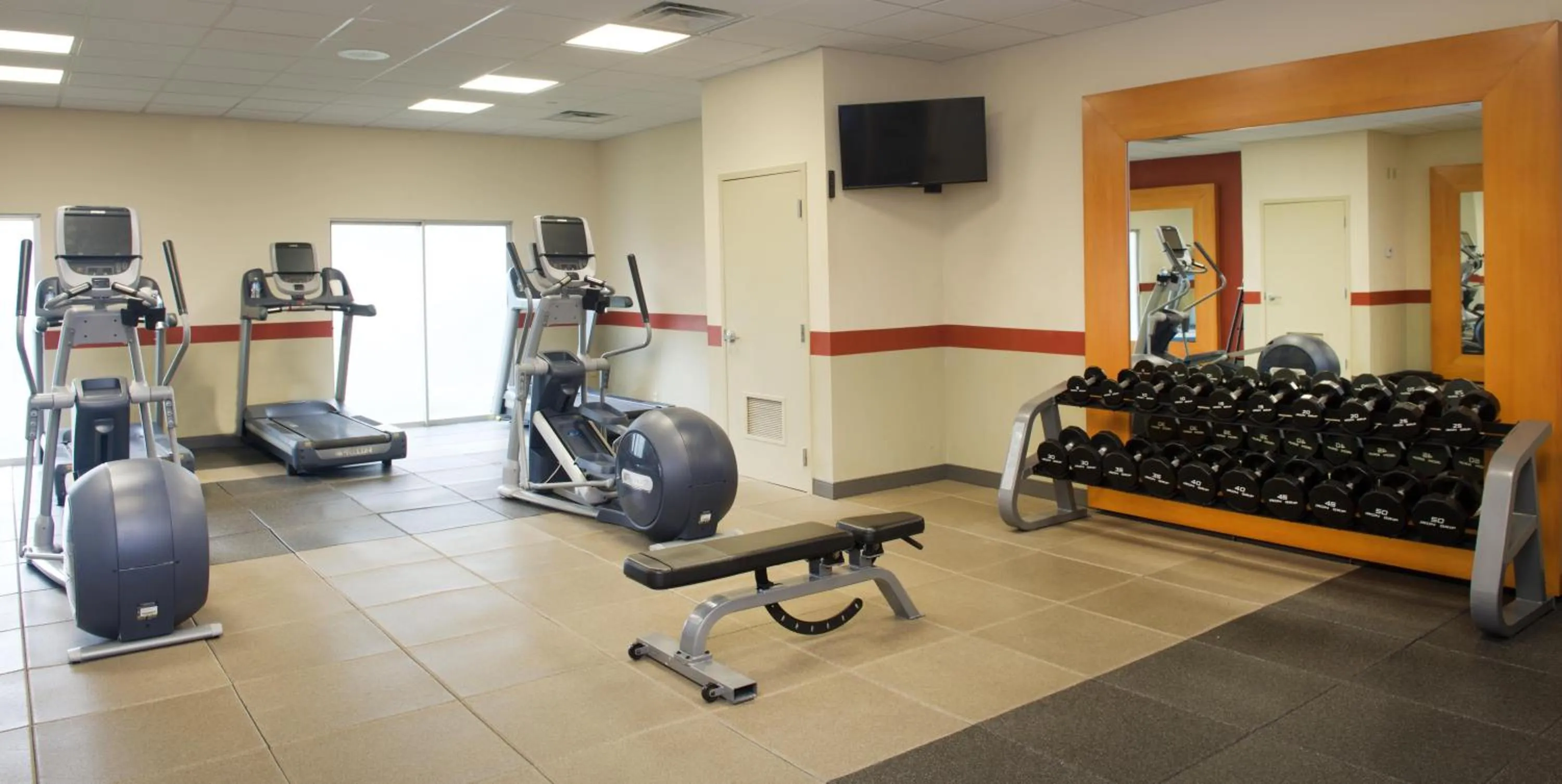 Fitness centre/facilities in Embassy Suites by Hilton Cincinnati Northeast - Blue Ash