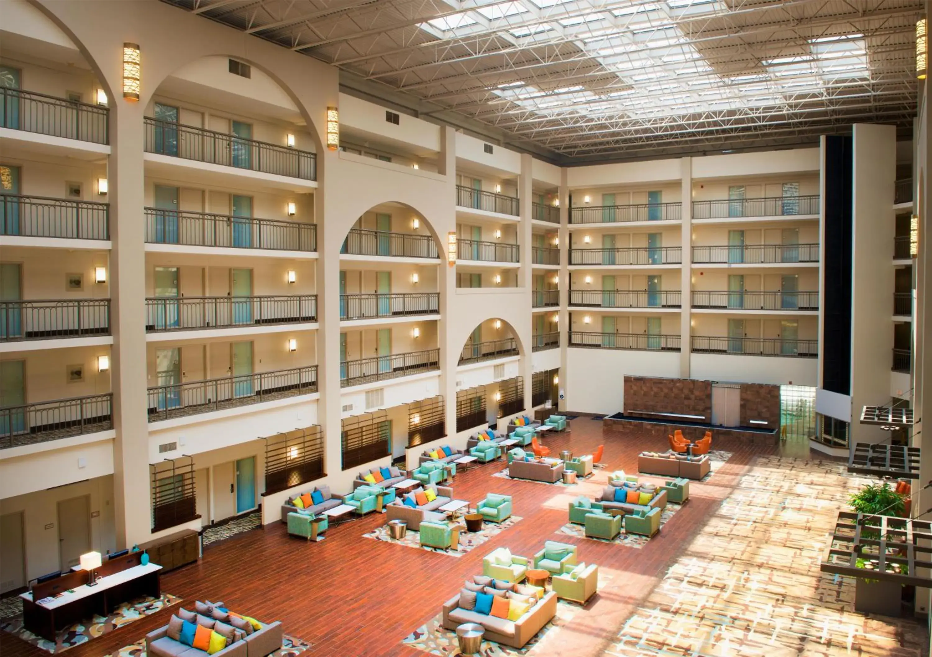 Lobby or reception in Embassy Suites by Hilton Cincinnati Northeast - Blue Ash Lobby or reception in Embassy Suites by Hilton Cincinnati Northeast - Blue Ash