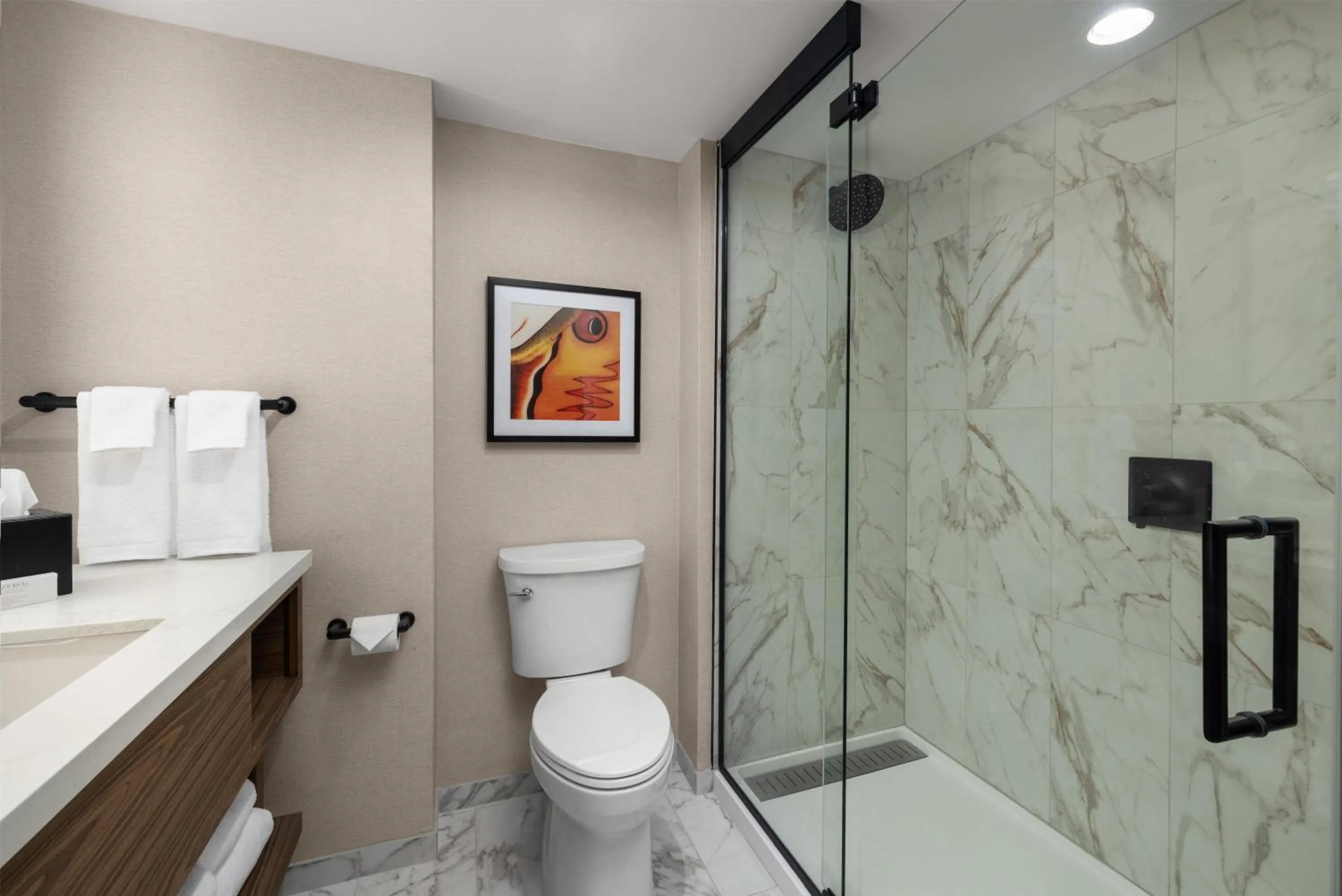 Bathroom in Embassy Suites by Hilton Cincinnati Northeast - Blue Ash