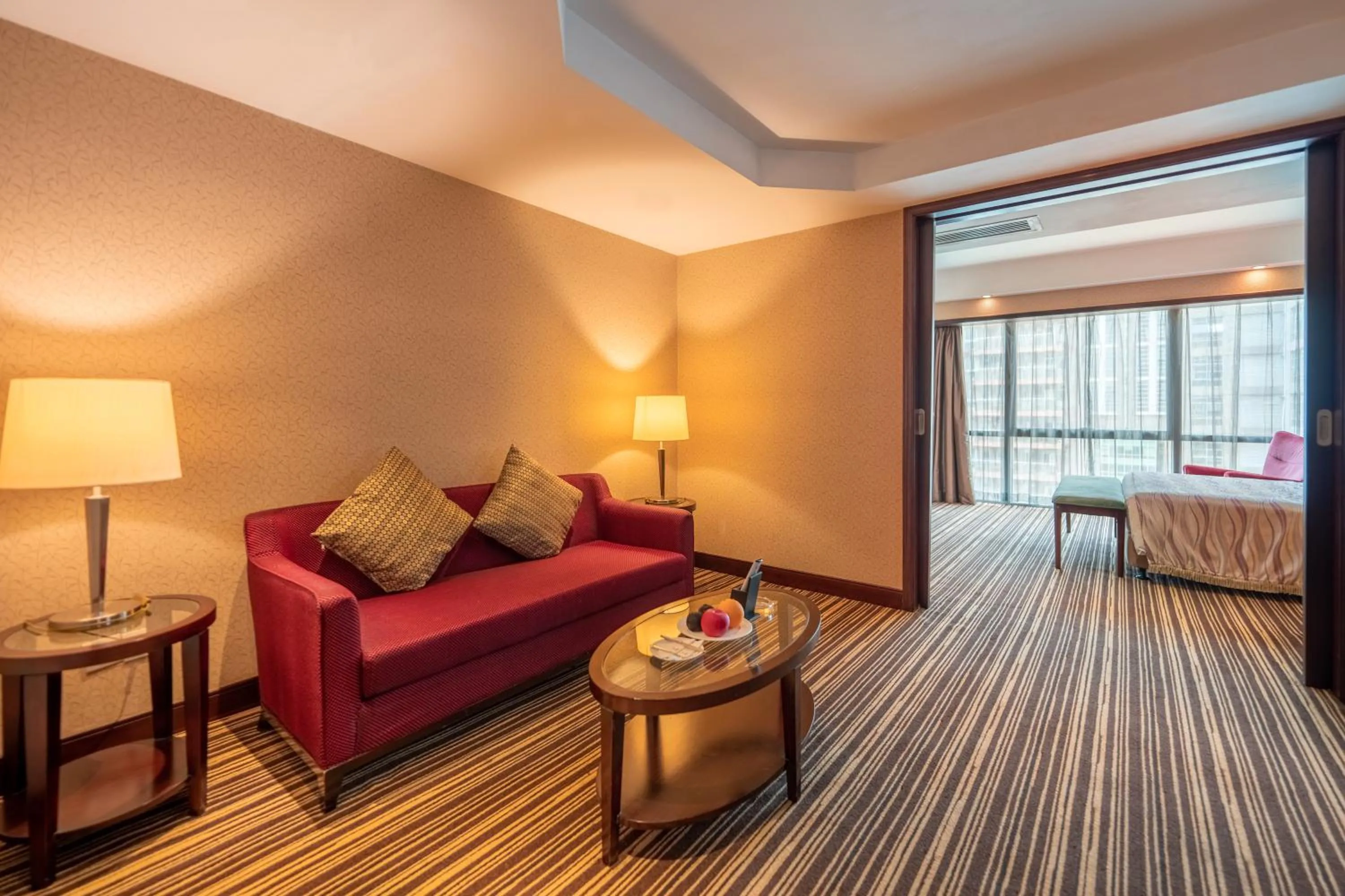 Living room, Bed in Leeden Hotel Guangzhou