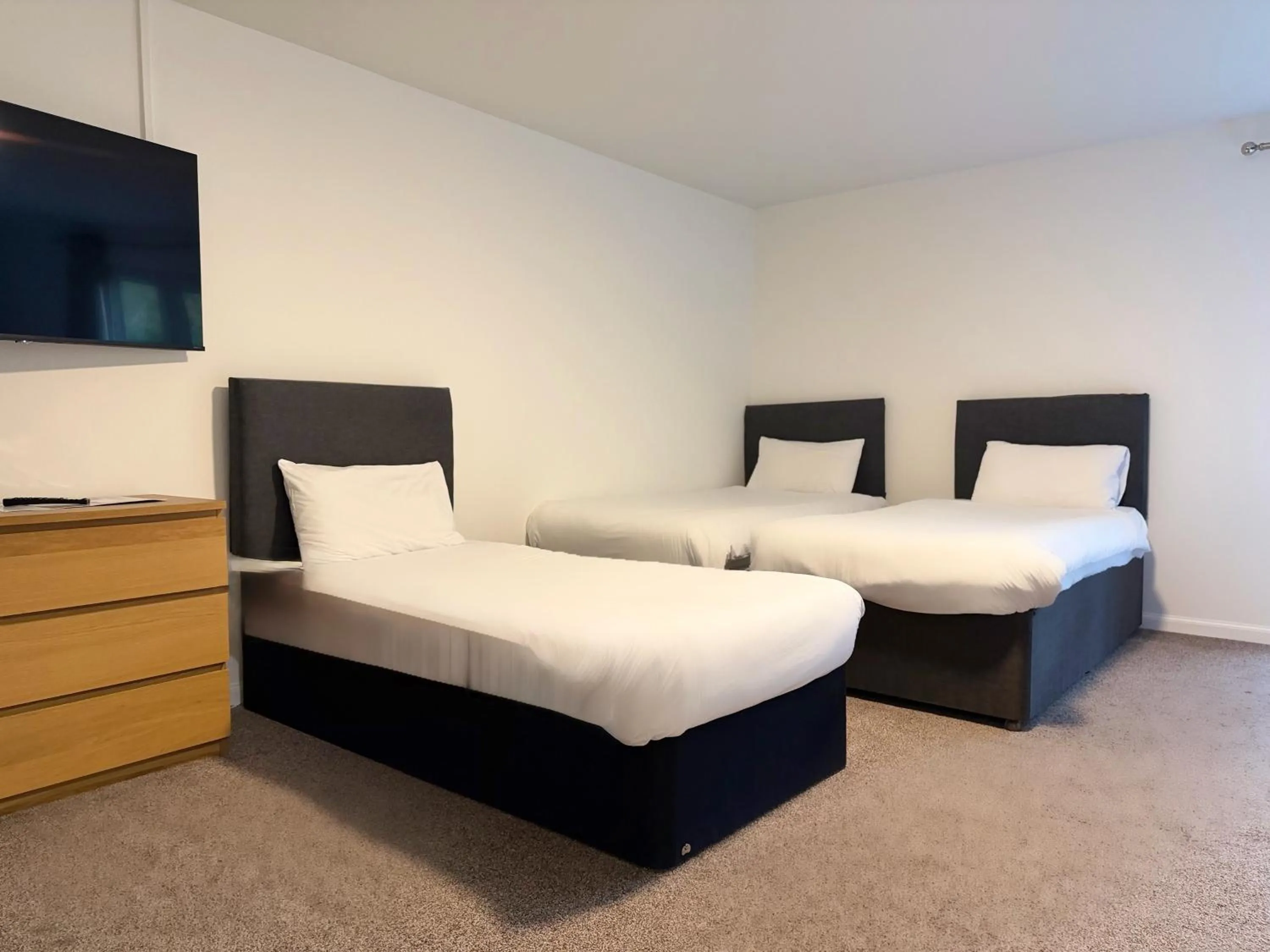 Bedroom, Bed in The Gilvenbank Hotel