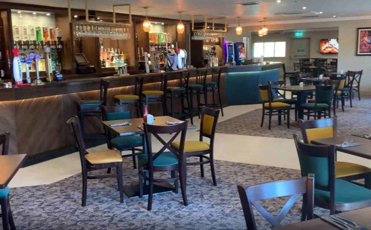 Restaurant/places to eat in The Gilvenbank Hotel