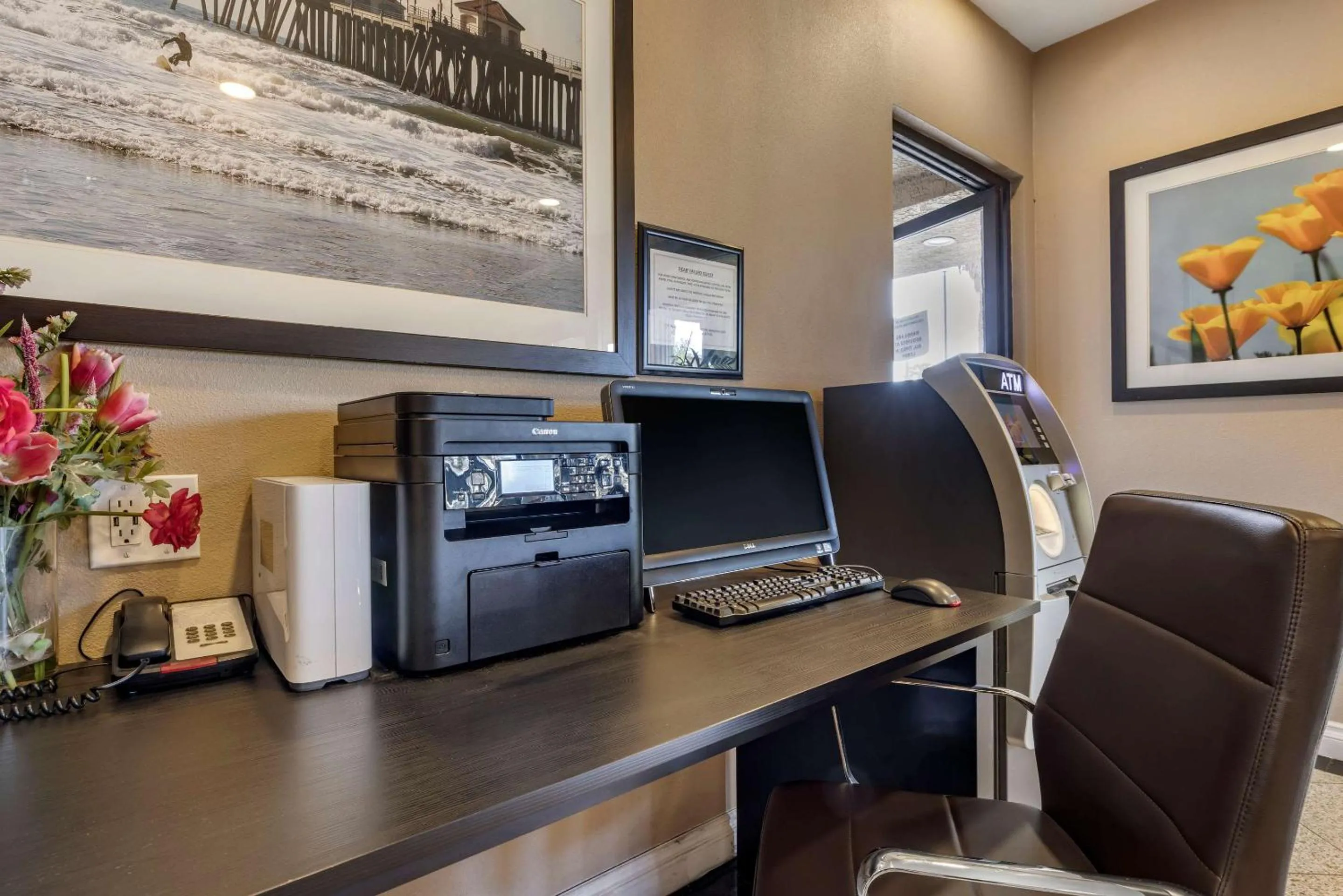 Business facilities in Comfort Inn & Suites Huntington Beach