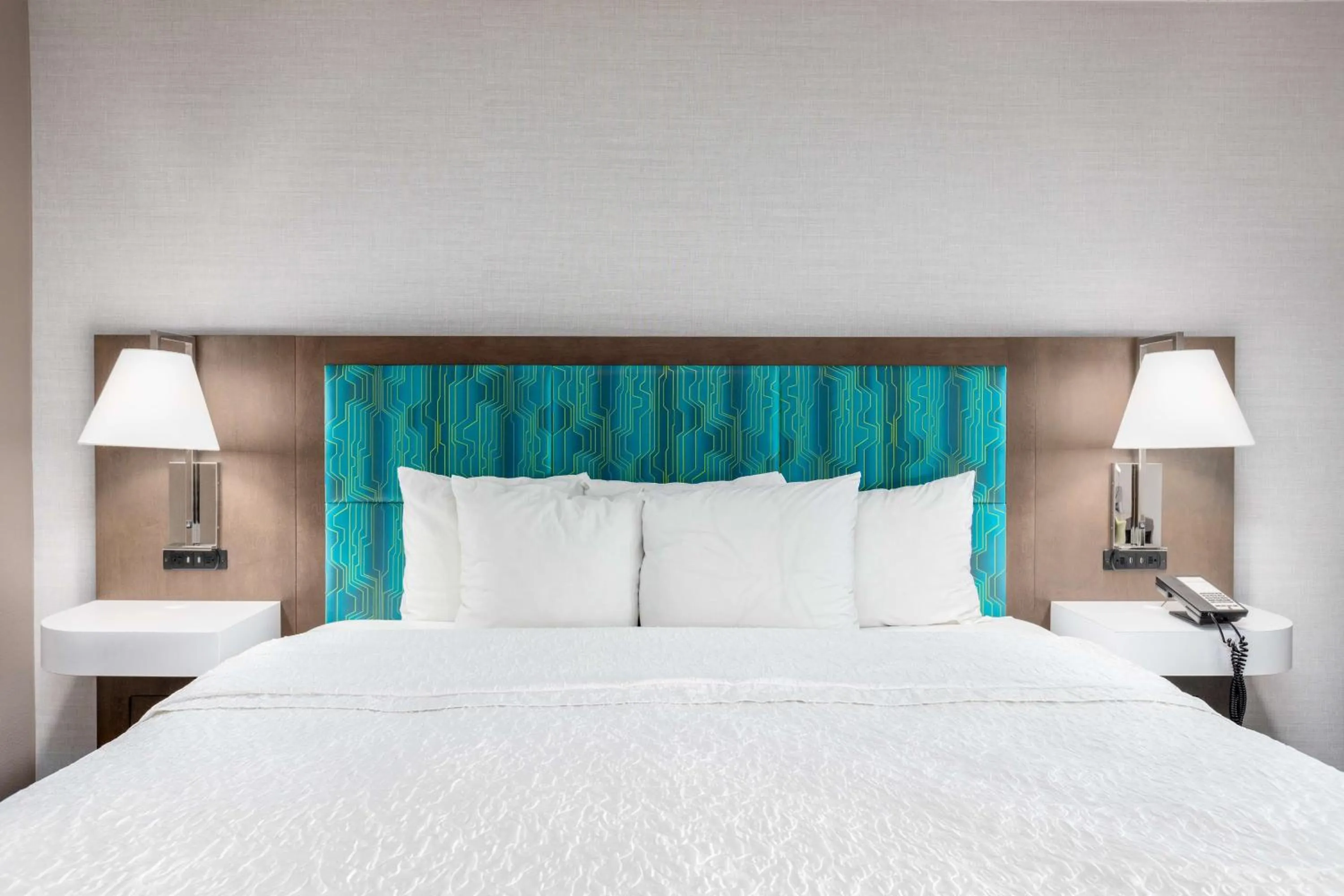 Bed in Hampton Inn Columbus/Dublin