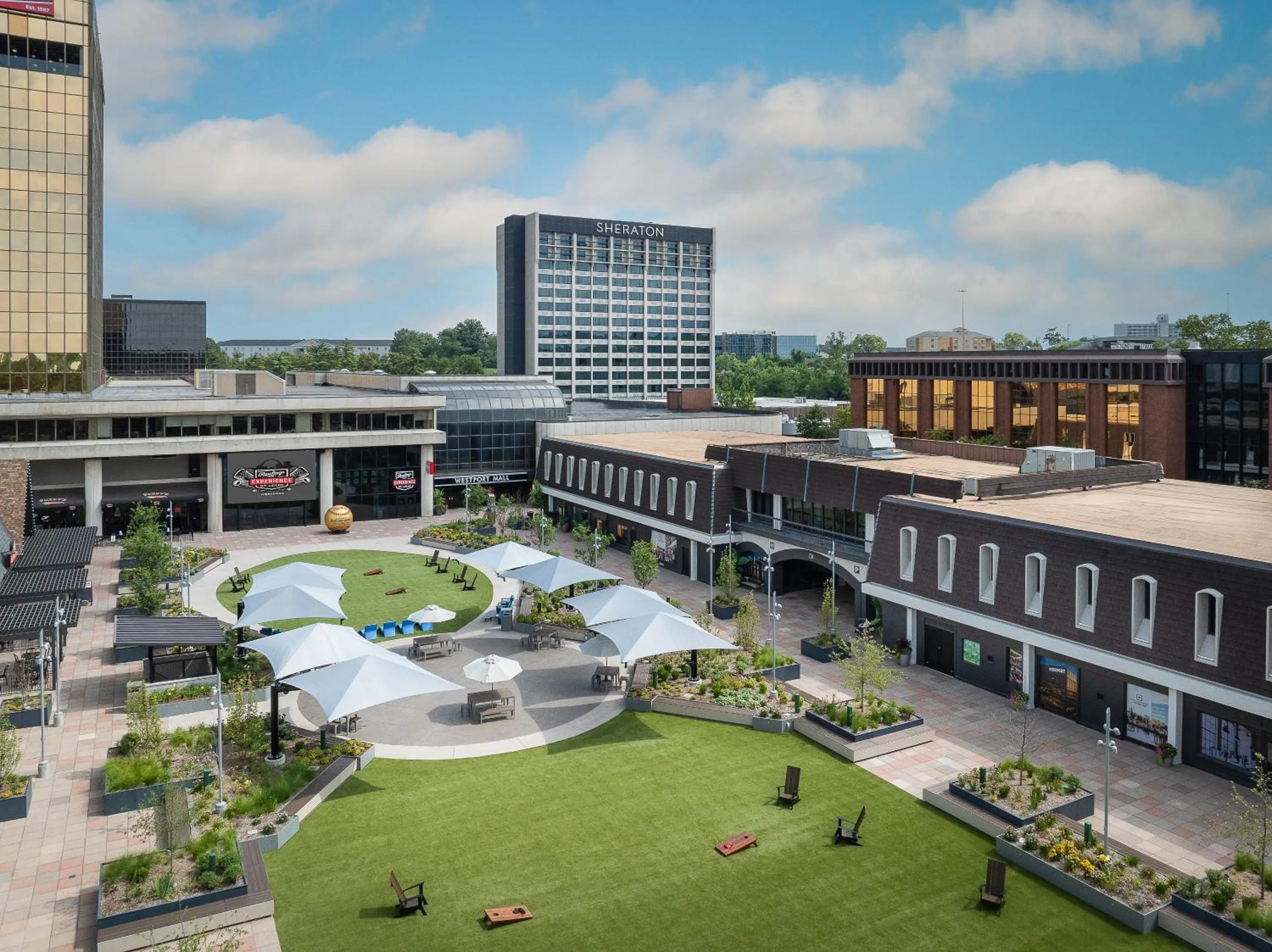 Property building in Sheraton Westport Plaza