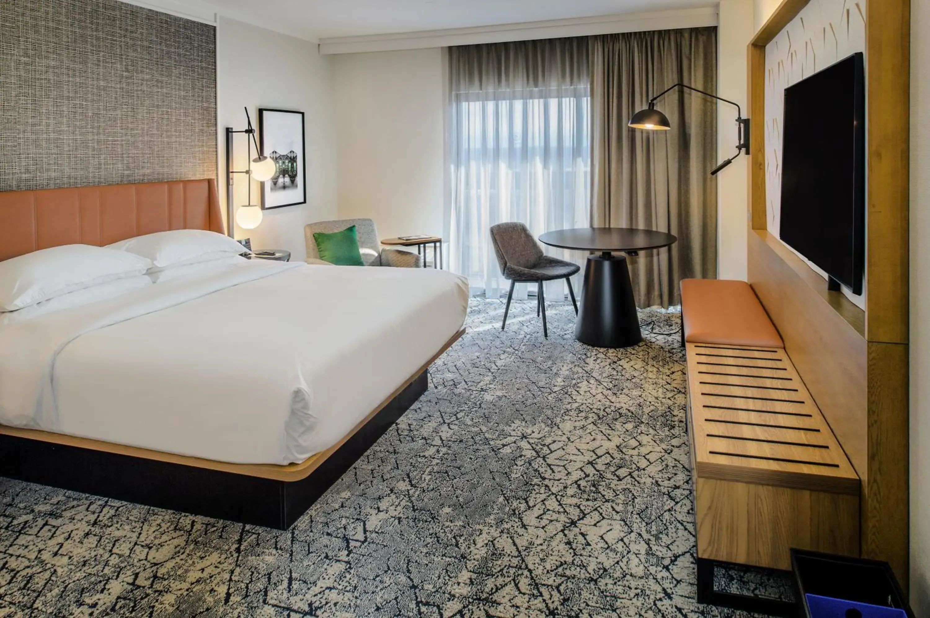 Club level, Guest room, 1 King in Sheraton Westport Plaza Club level, Guest room, 1 King in Sheraton Westport Plaza