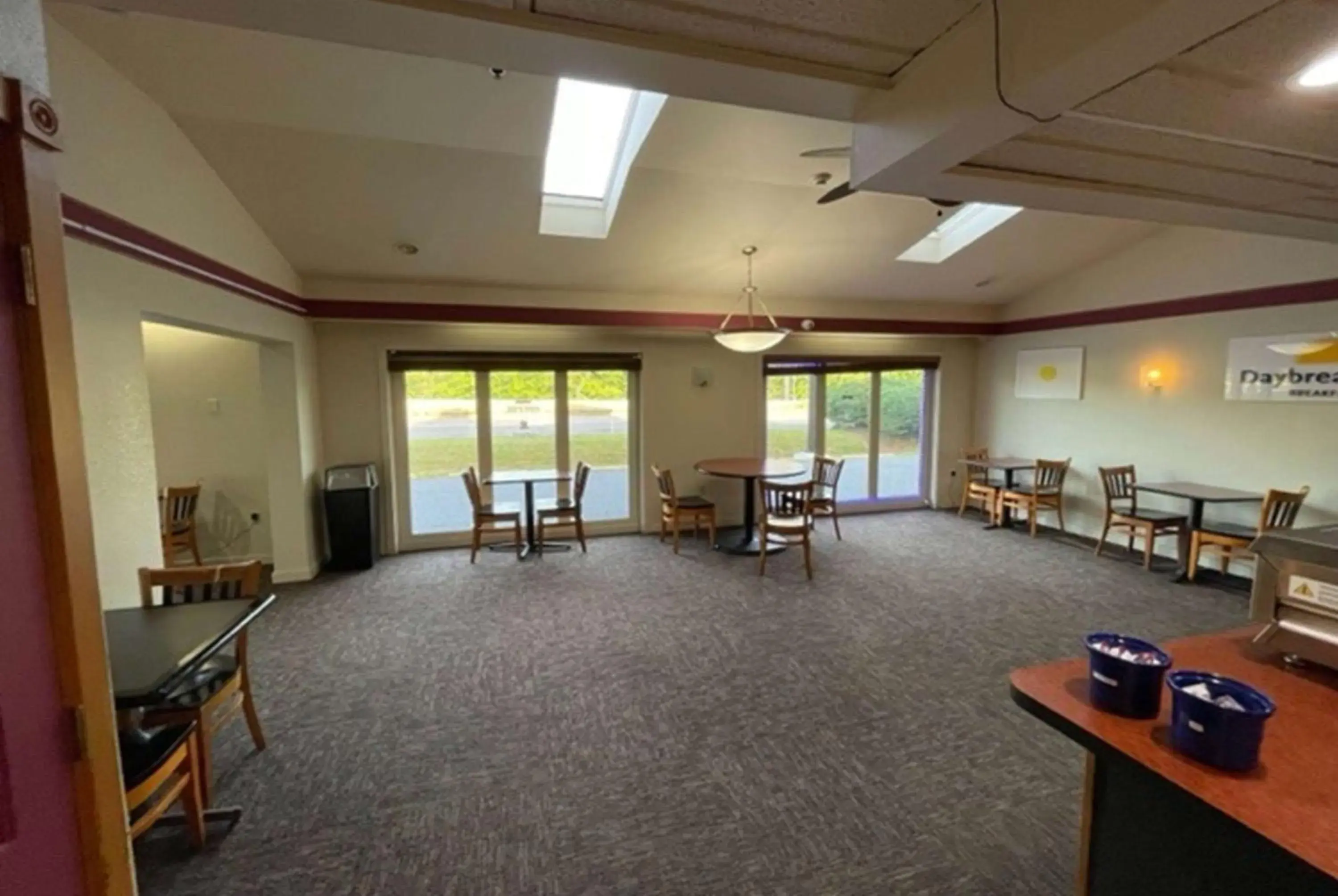 Breakfast in Days Inn by Wyndham Harrisburg North Breakfast in Days Inn by Wyndham Harrisburg North