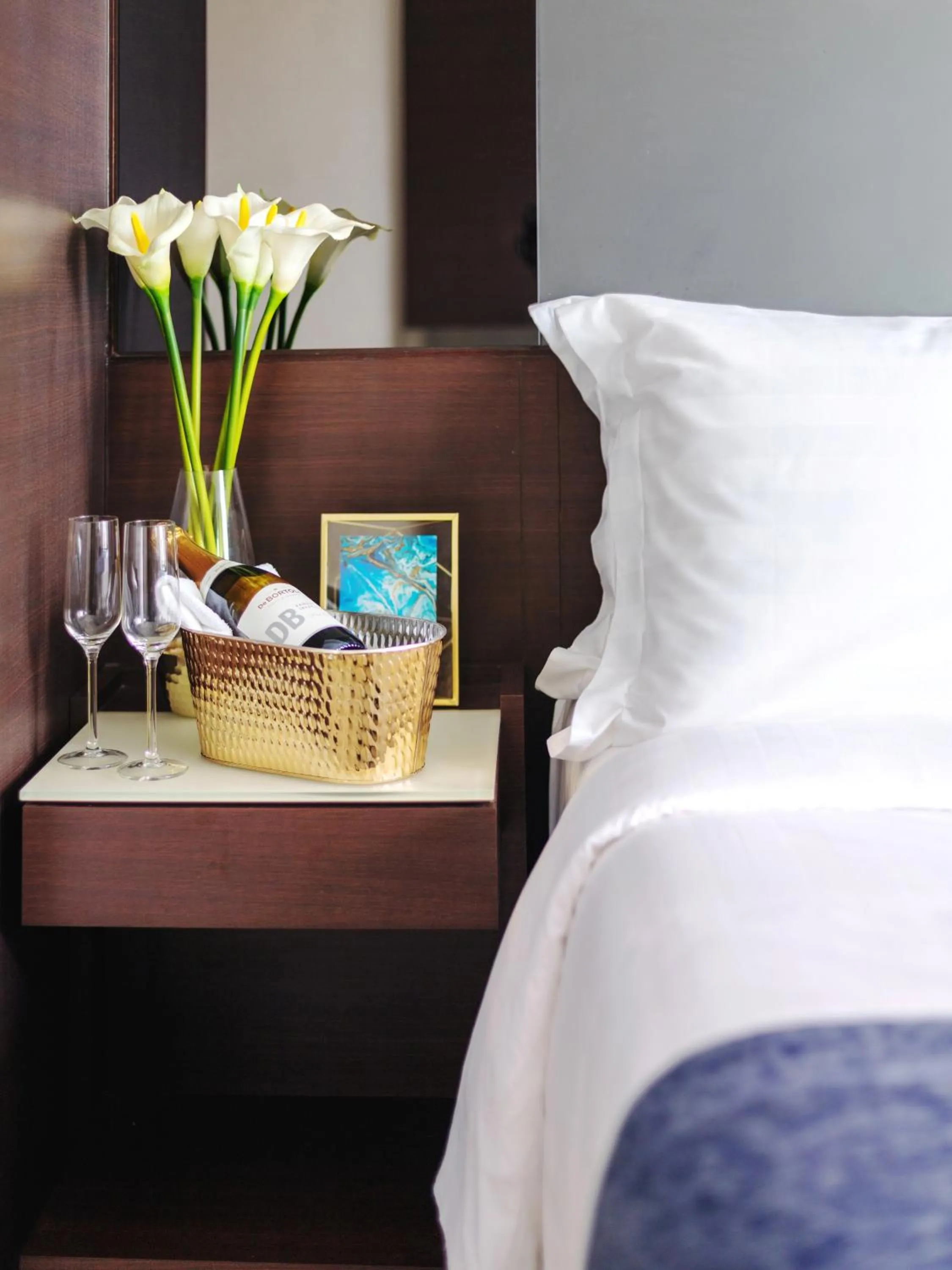 Photo of the whole room, Bed in Harbour Plaza 8 Degrees