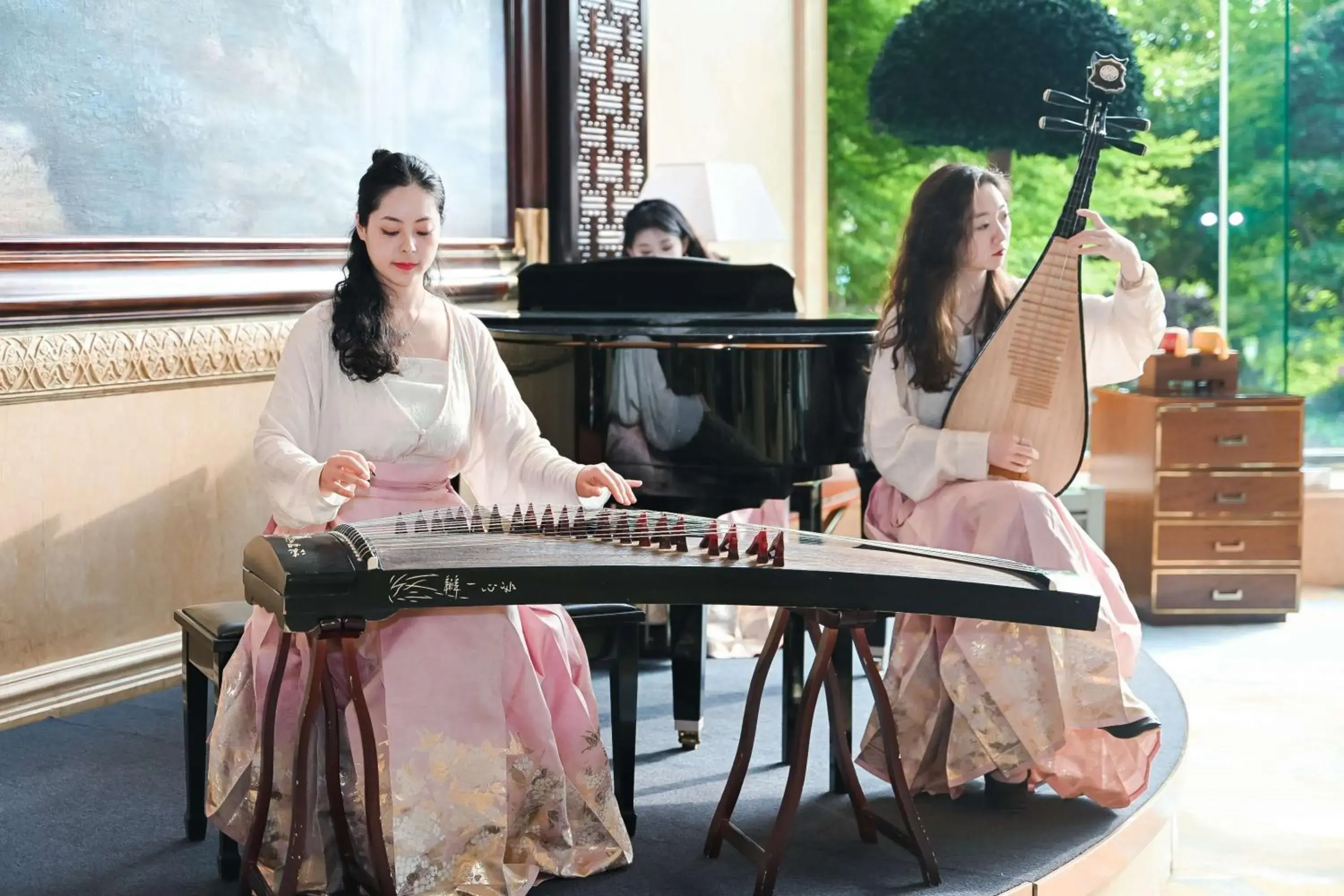 Lobby or reception in Pudong Shangri-La, Shanghai Lobby or reception in Pudong Shangri-La, Shanghai