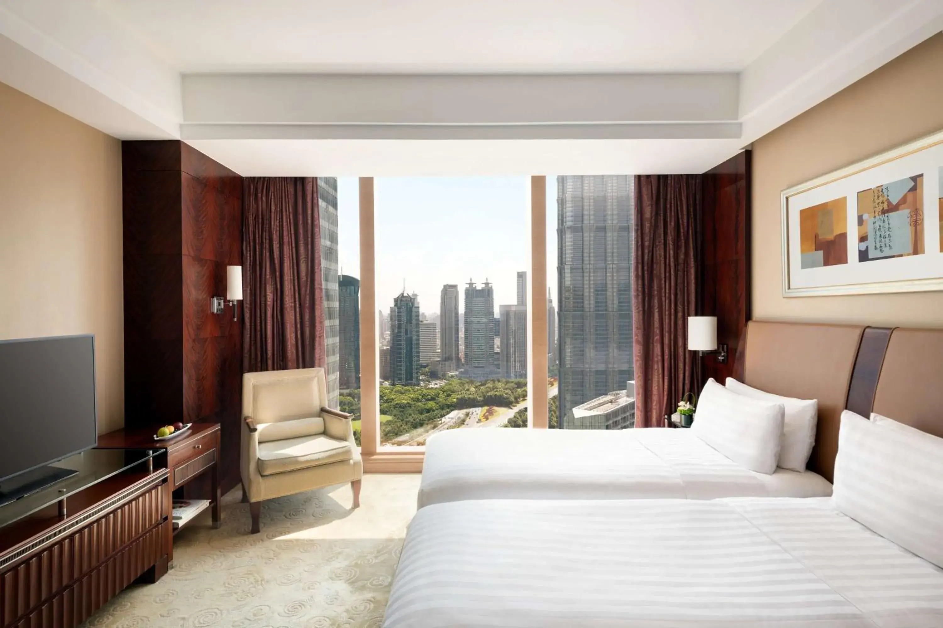 Bedroom, Bed in Pudong Shangri-La, Shanghai Bedroom, Bed in Pudong Shangri-La, Shanghai