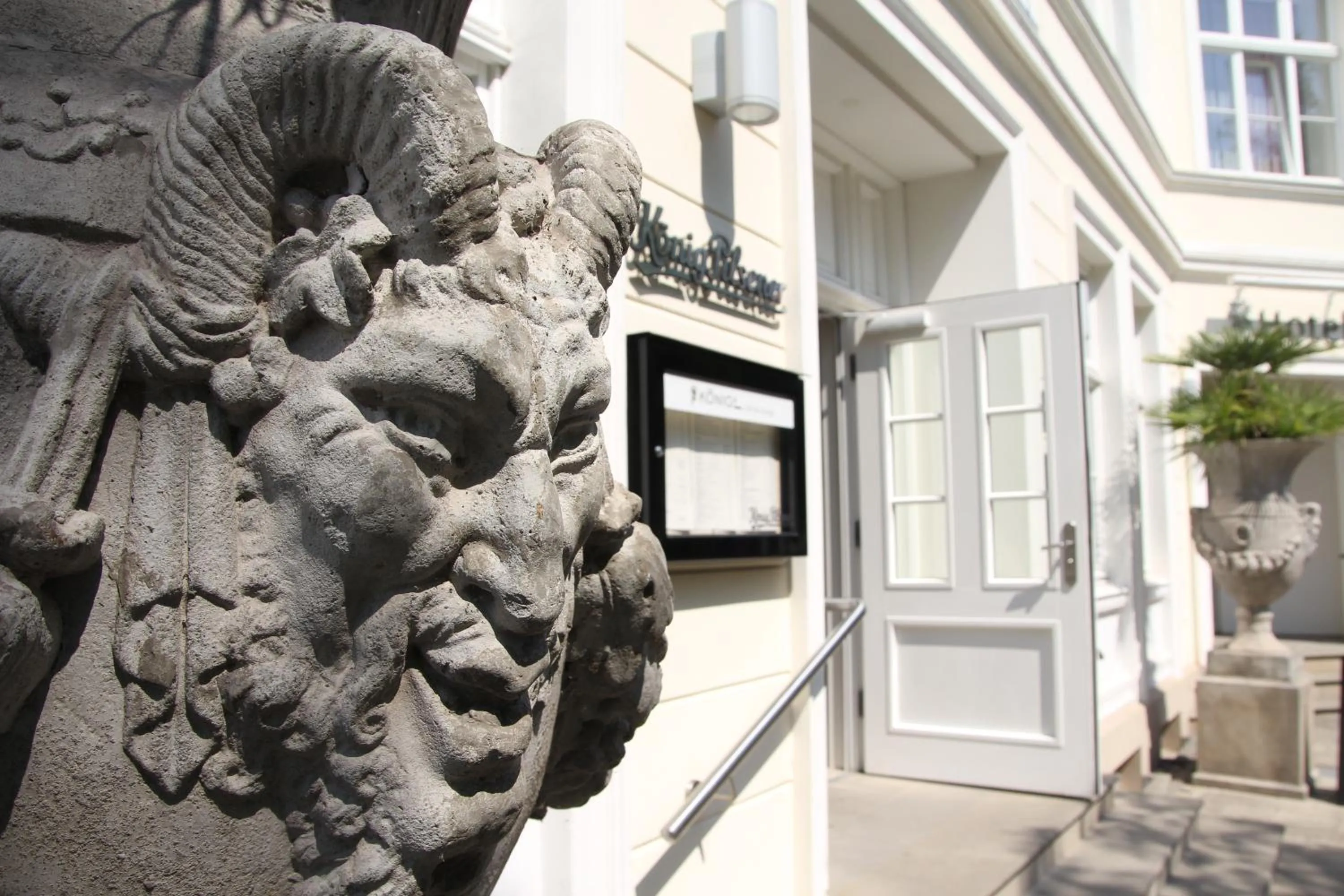 Property building in König`s Hotel am Schlosspark