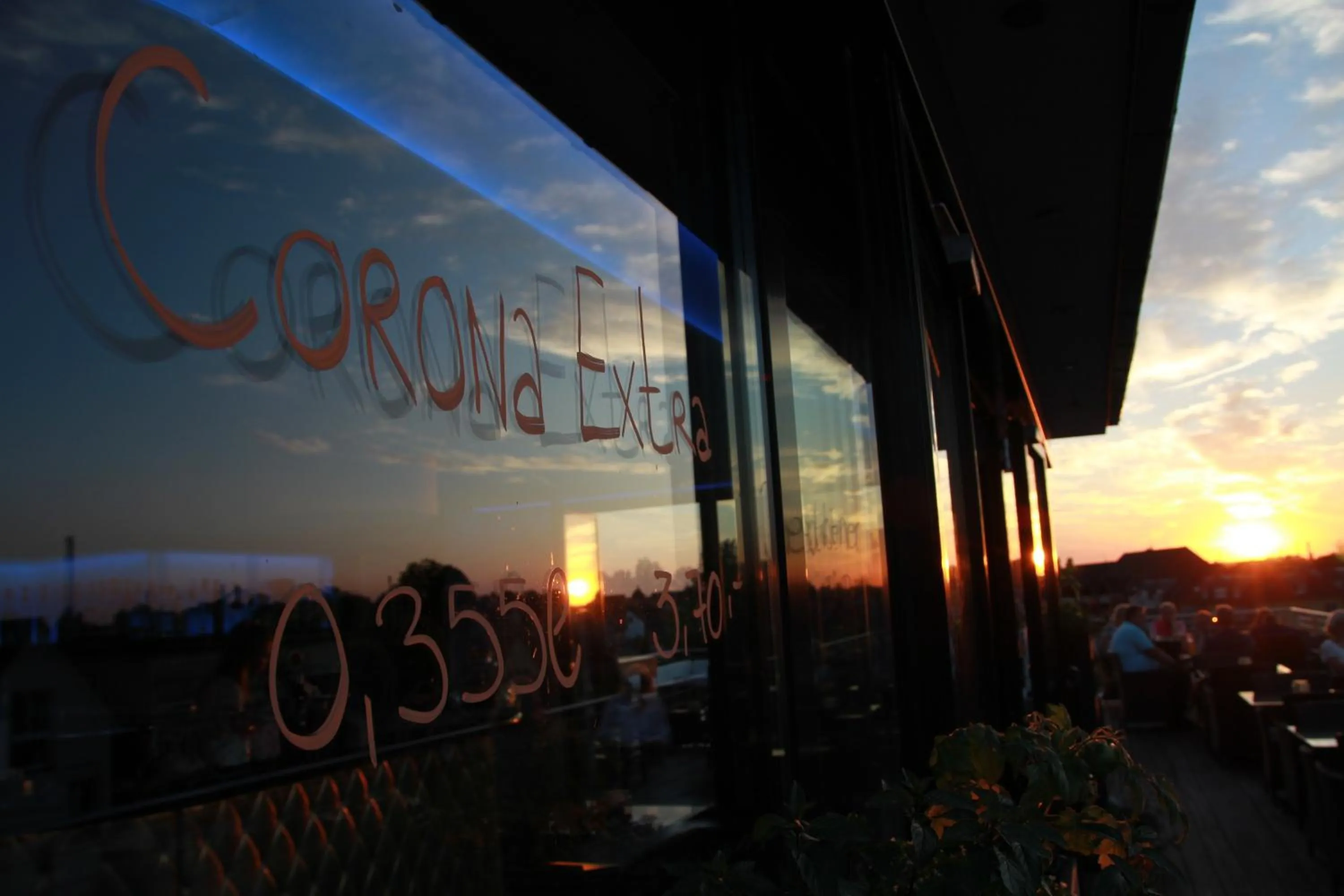 Restaurant/places to eat in König`s Hotel am Schlosspark