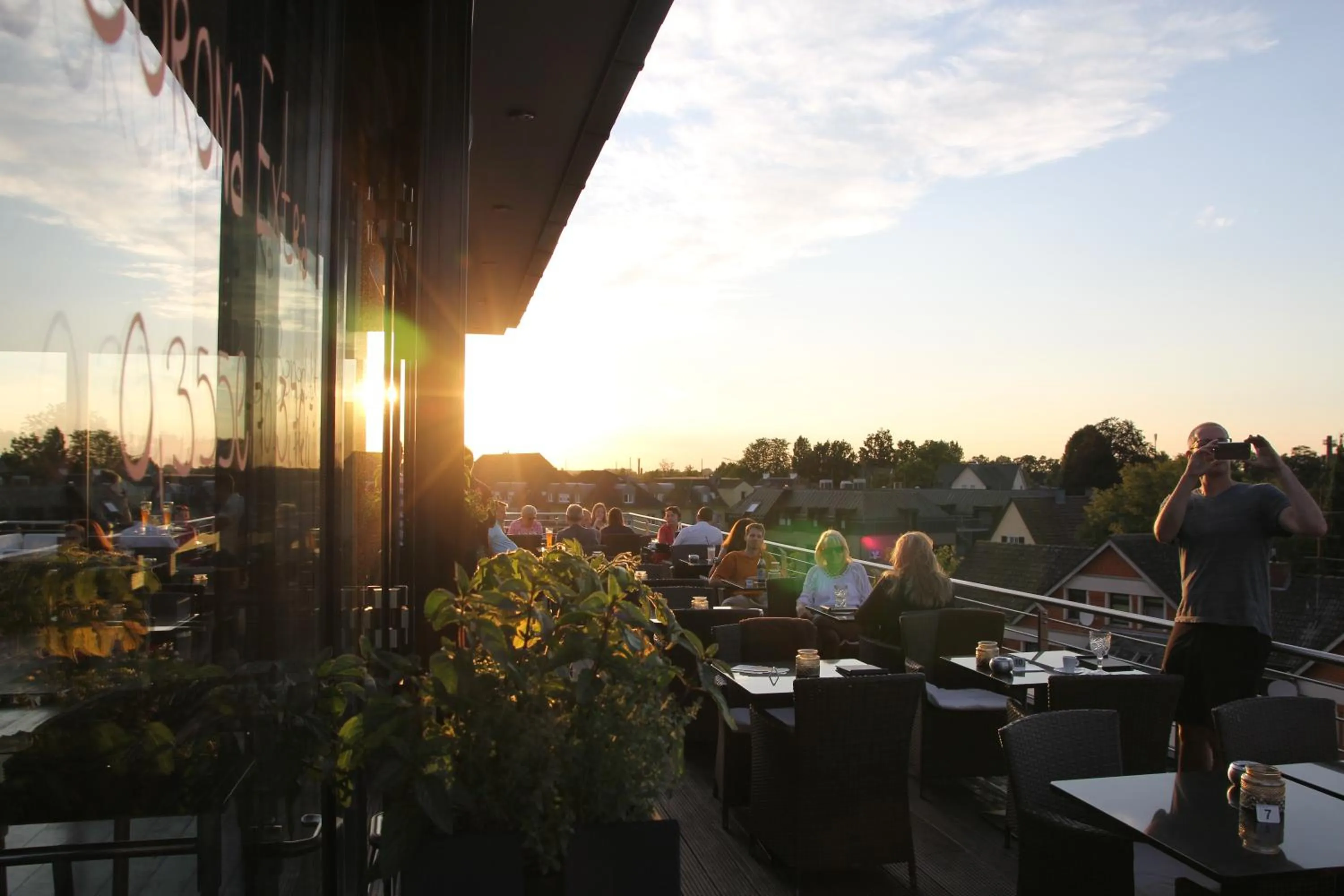 Restaurant/places to eat in König`s Hotel am Schlosspark