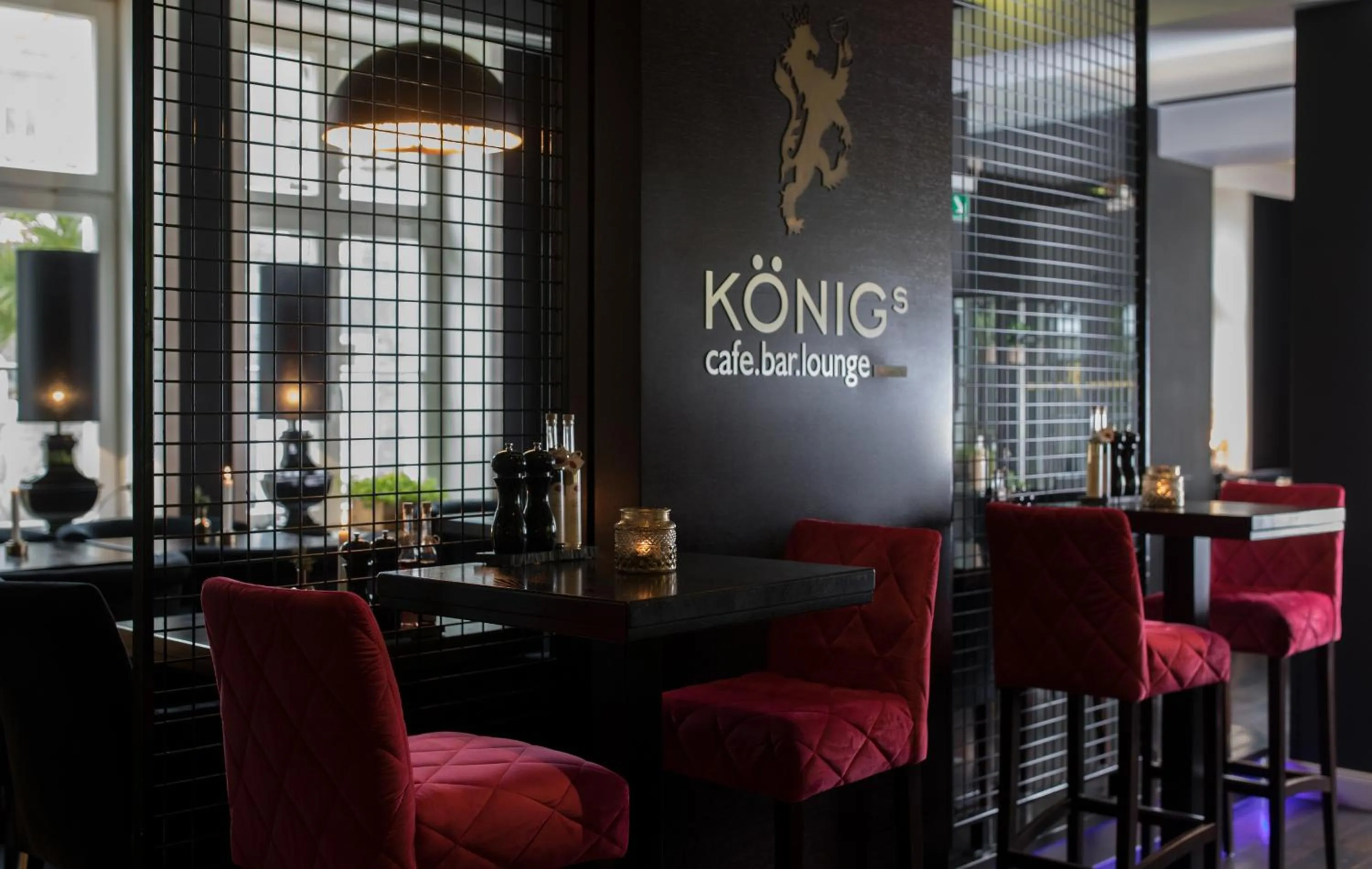 Lounge or bar in König`s Hotel am Schlosspark