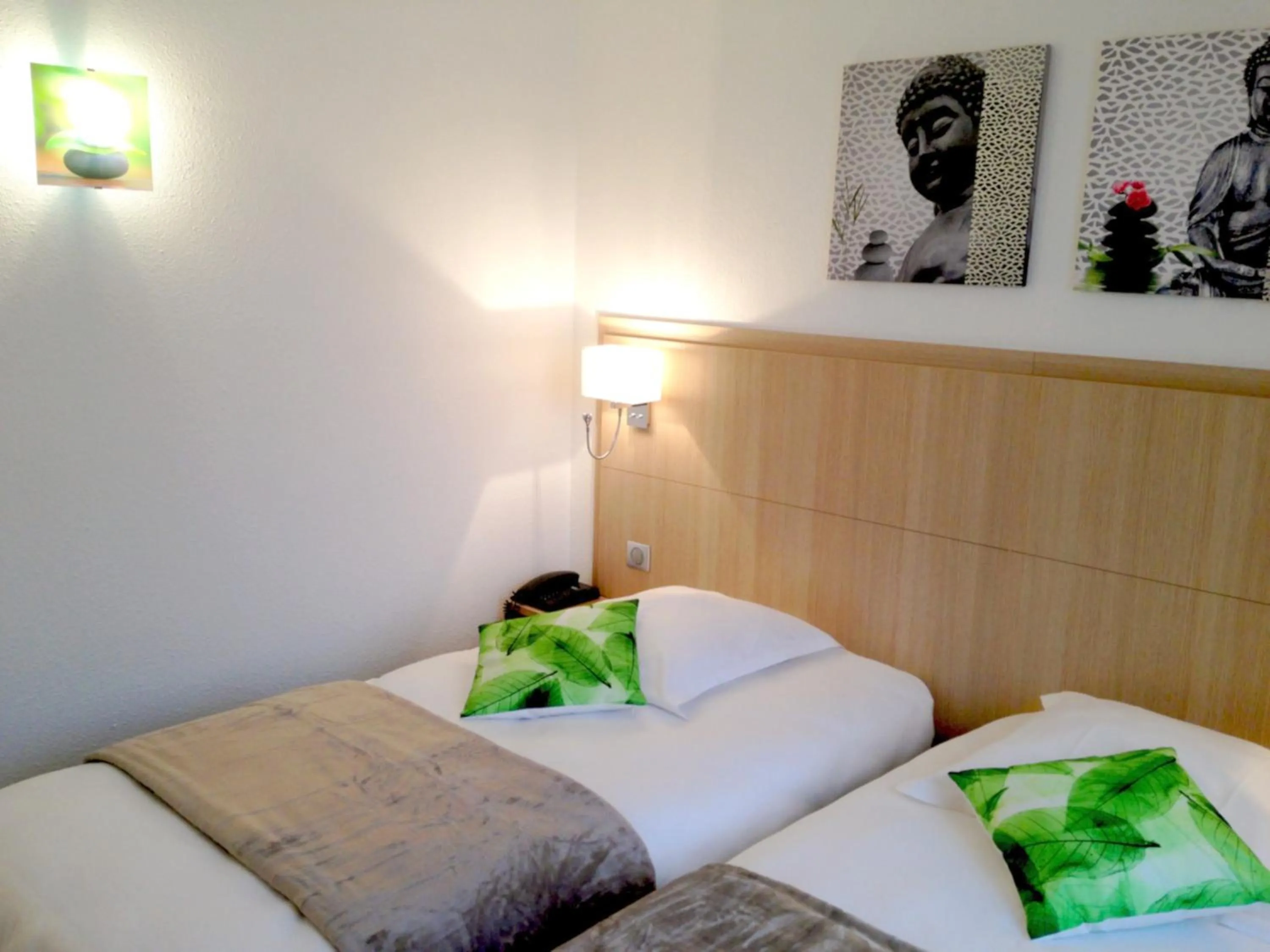 Bed in Hôtel Restaurant L'Evidence