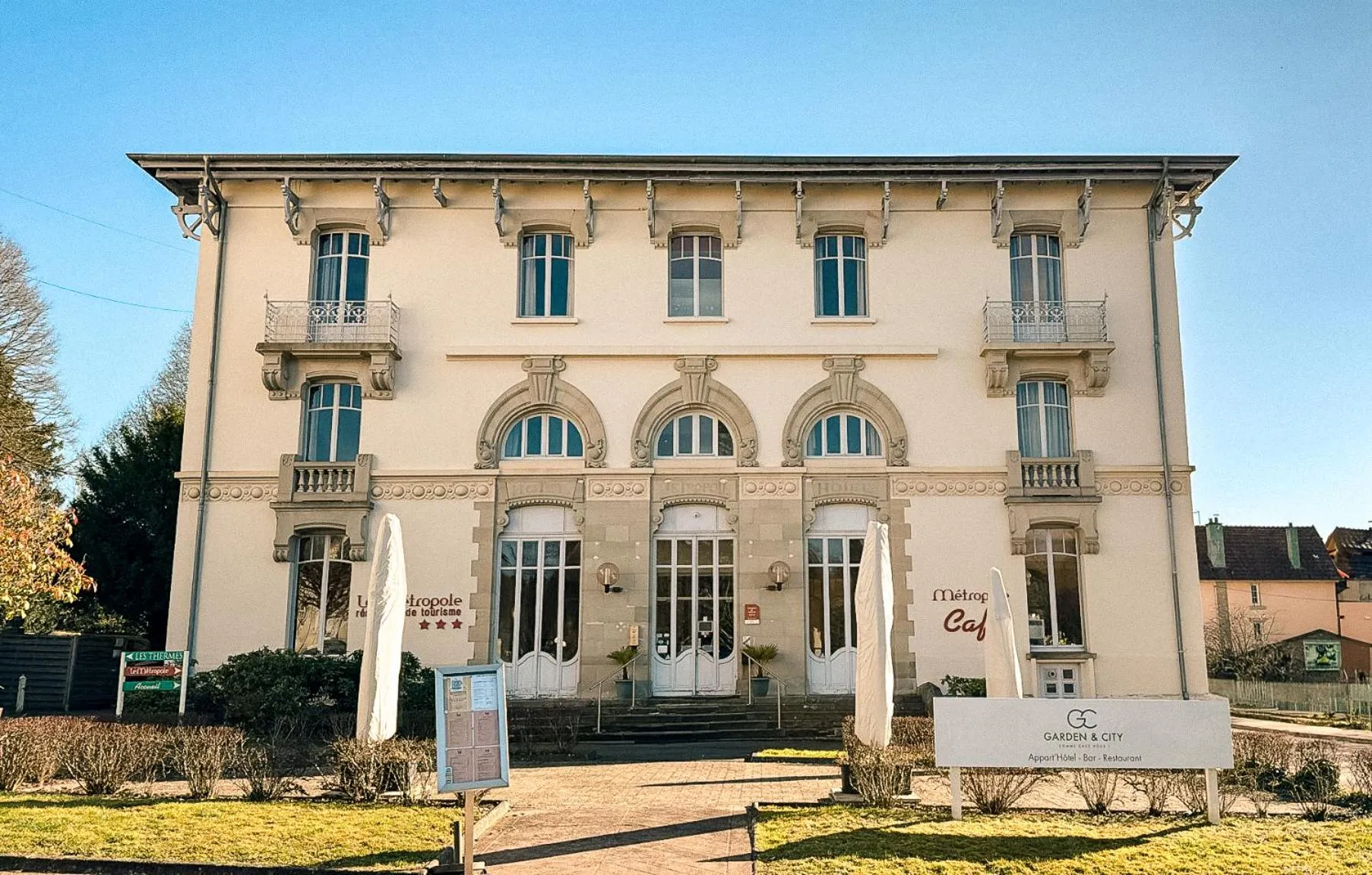 Property building in Garden & City Luxeuil Ex Le Métropole et Les Thermes