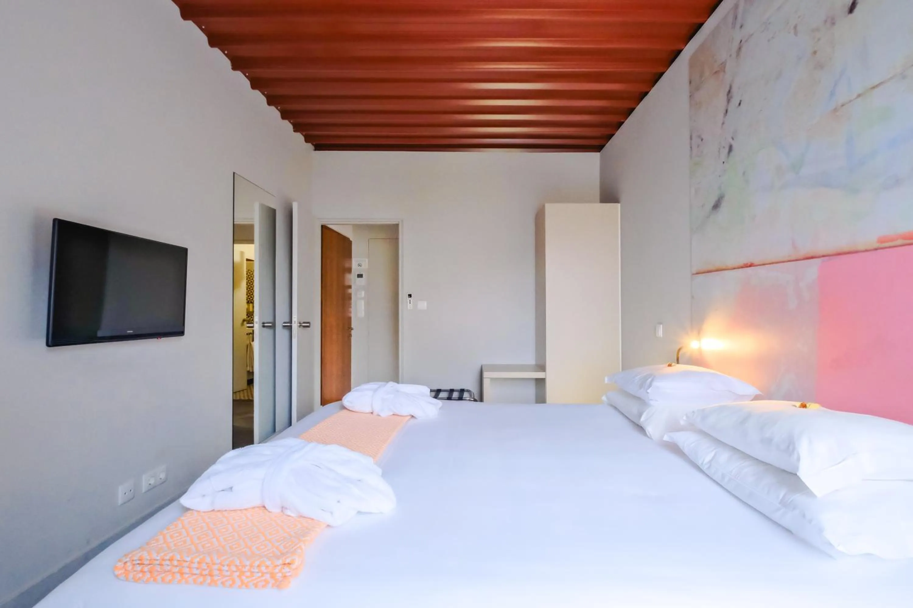 Bed in Chiado Arty Flats