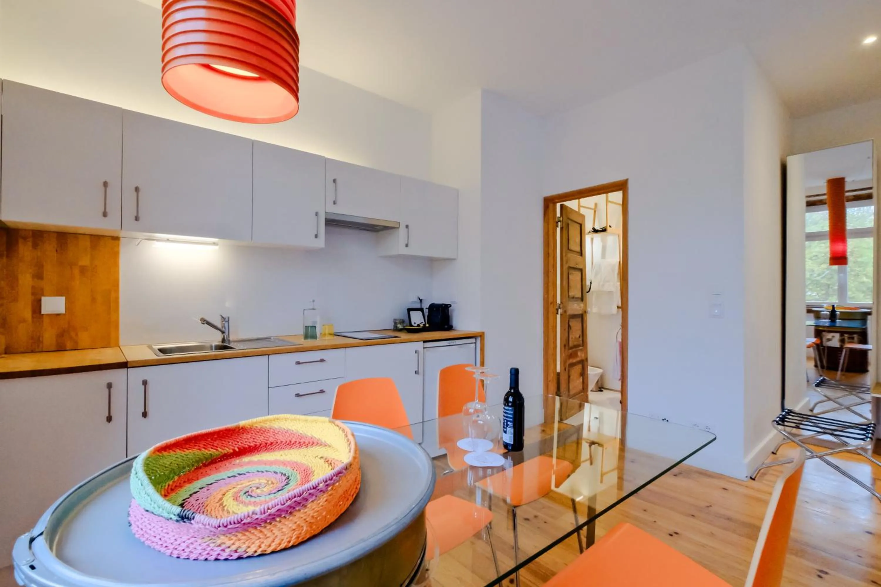 Kitchen or kitchenette in Chiado Arty Flats