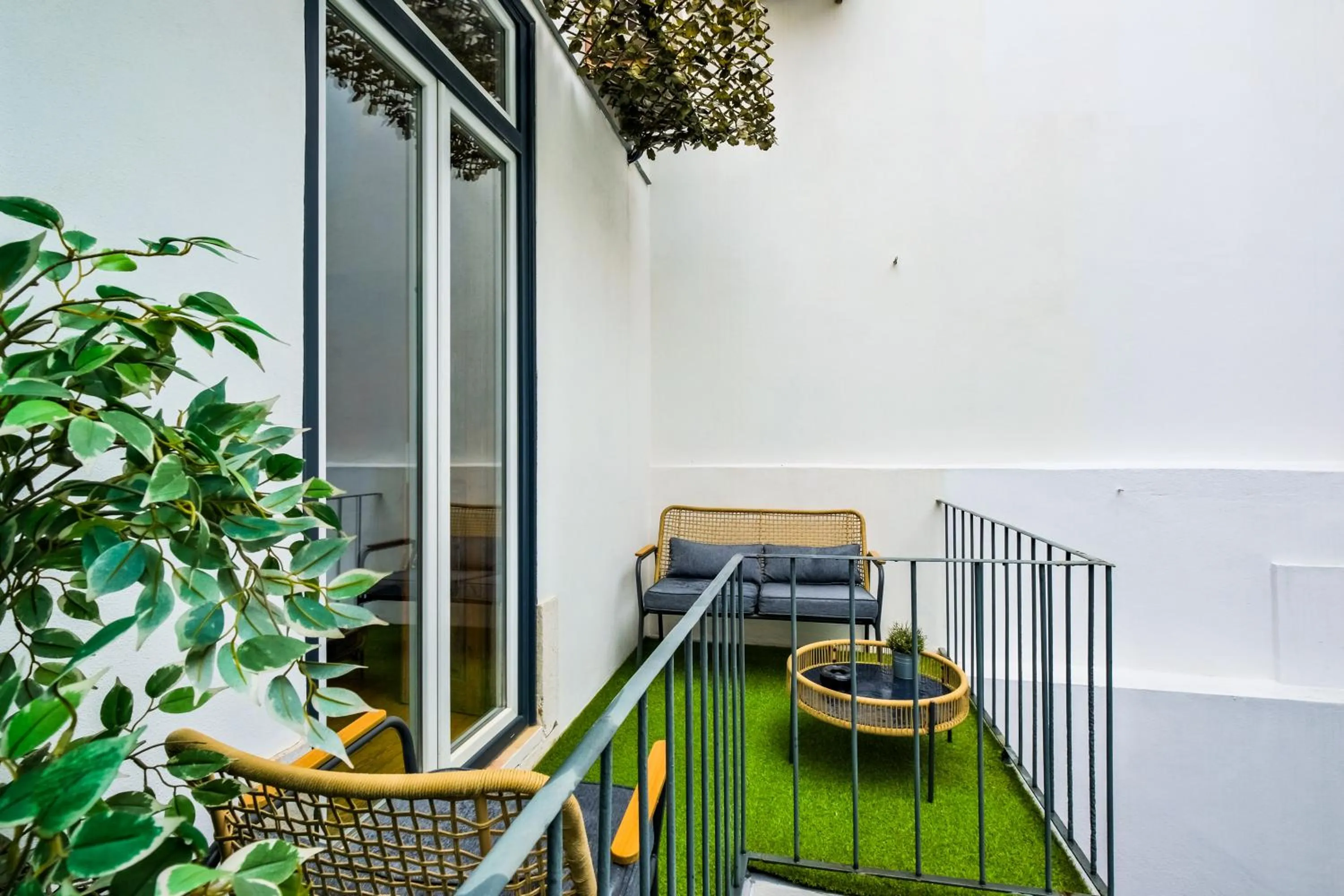 Balcony/Terrace in Chiado Arty Flats