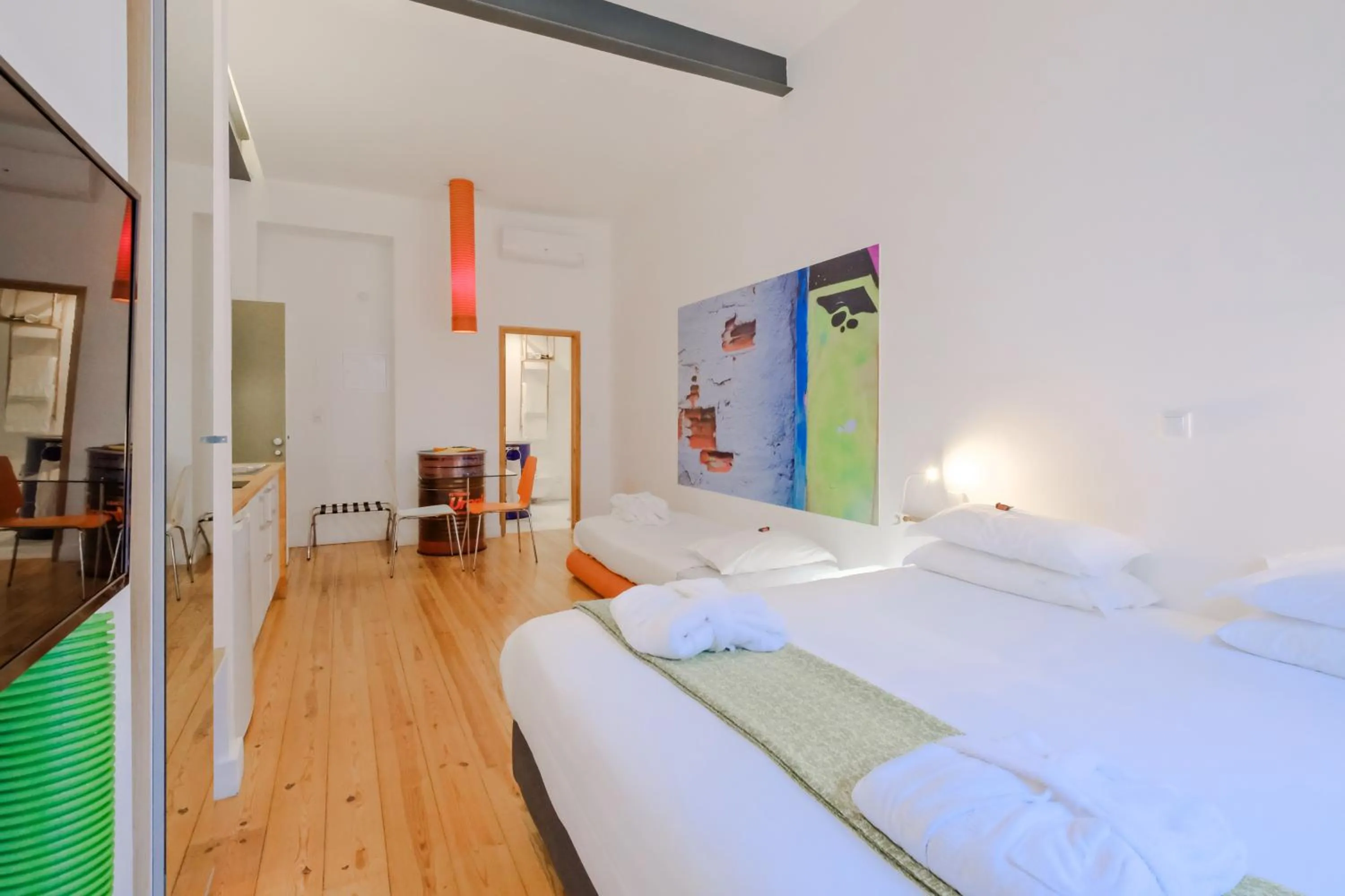 Bed in Chiado Arty Flats