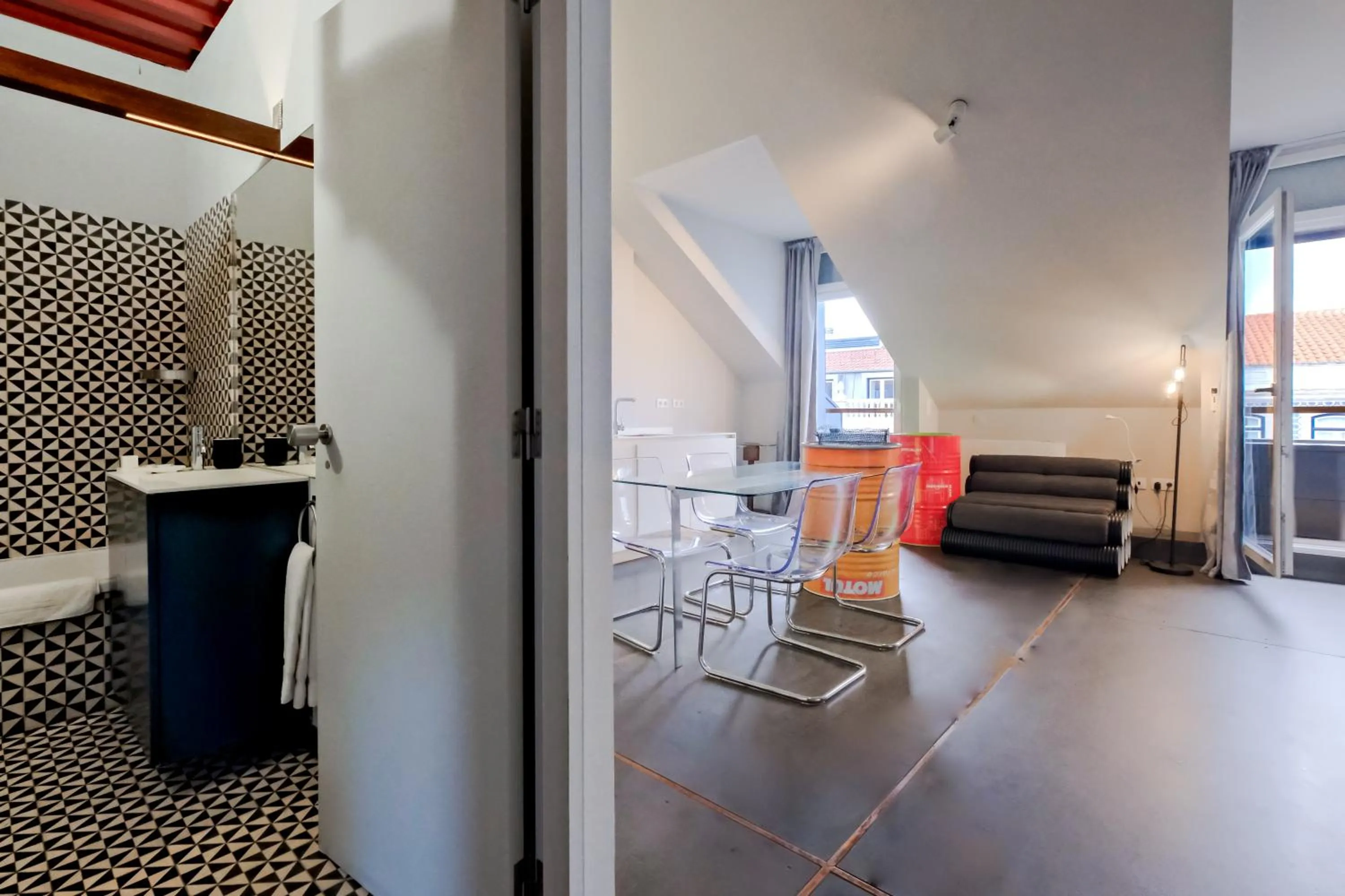 Bathroom in Chiado Arty Flats