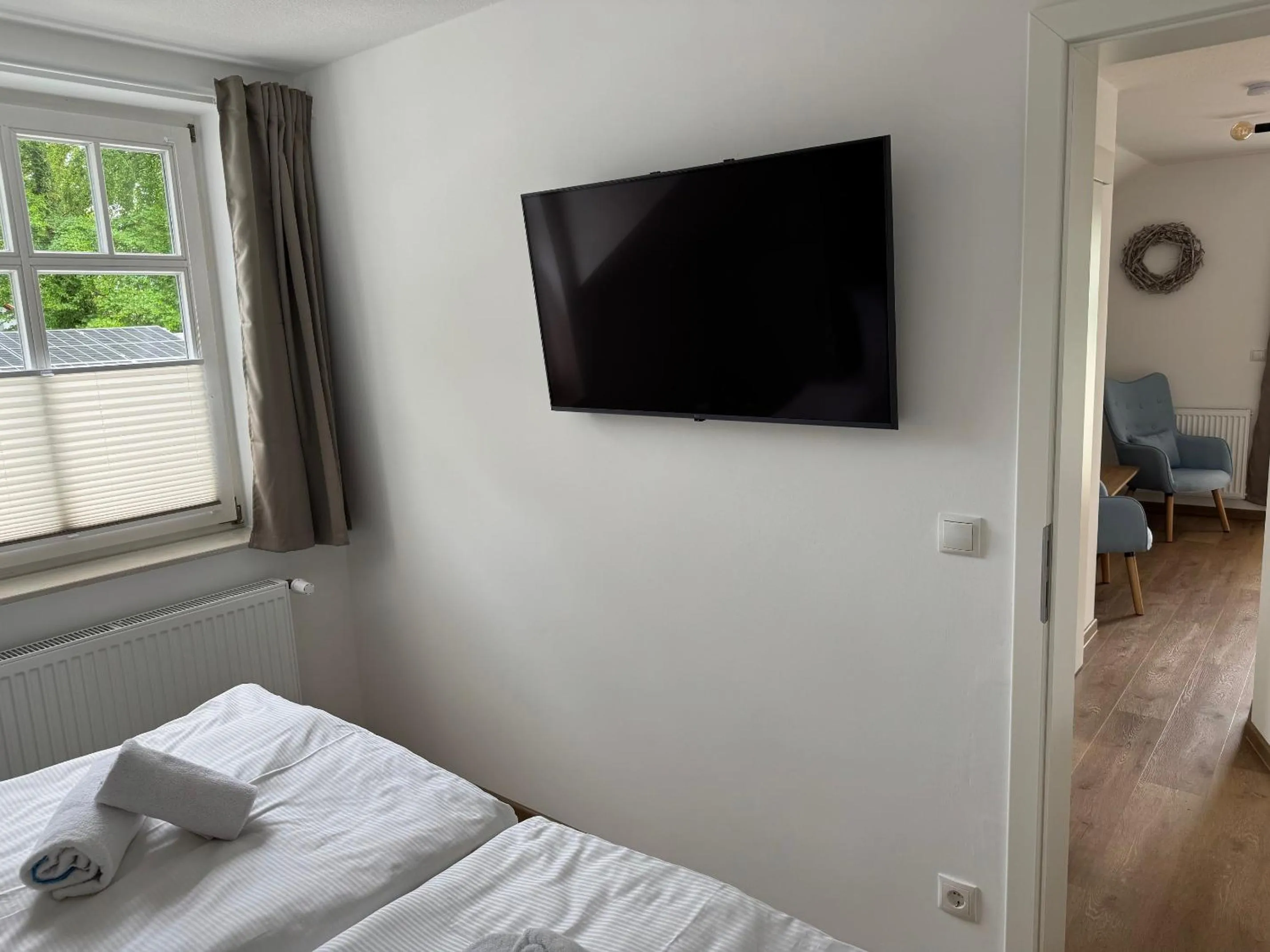 Bedroom, Bed in Hotel meerblau