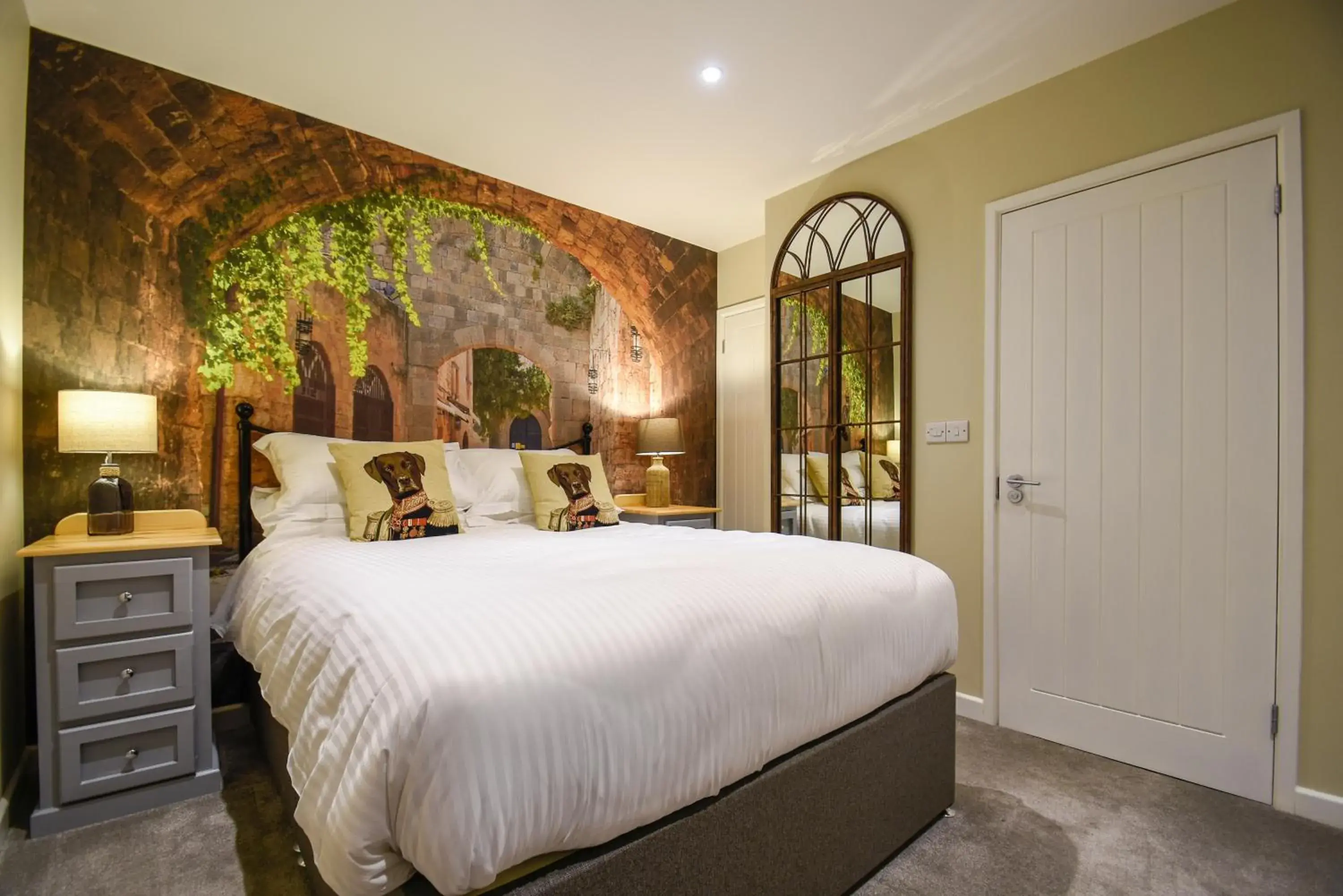 King Room Ensuite with Shower in The Bell Inn King Room Ensuite with Shower in The Bell Inn