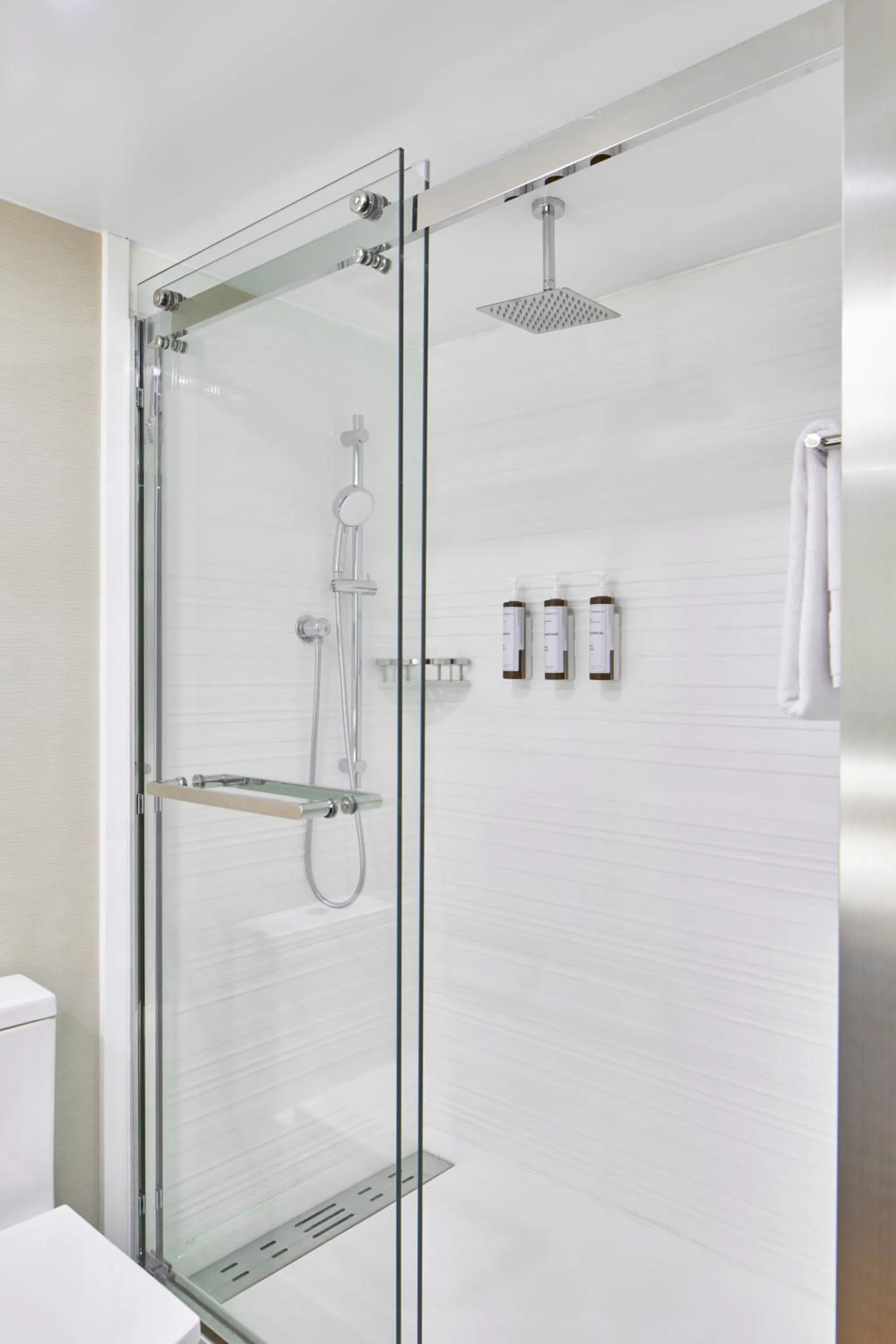 Shower in AC Hotel by Marriott Orlando Lake Buena Vista