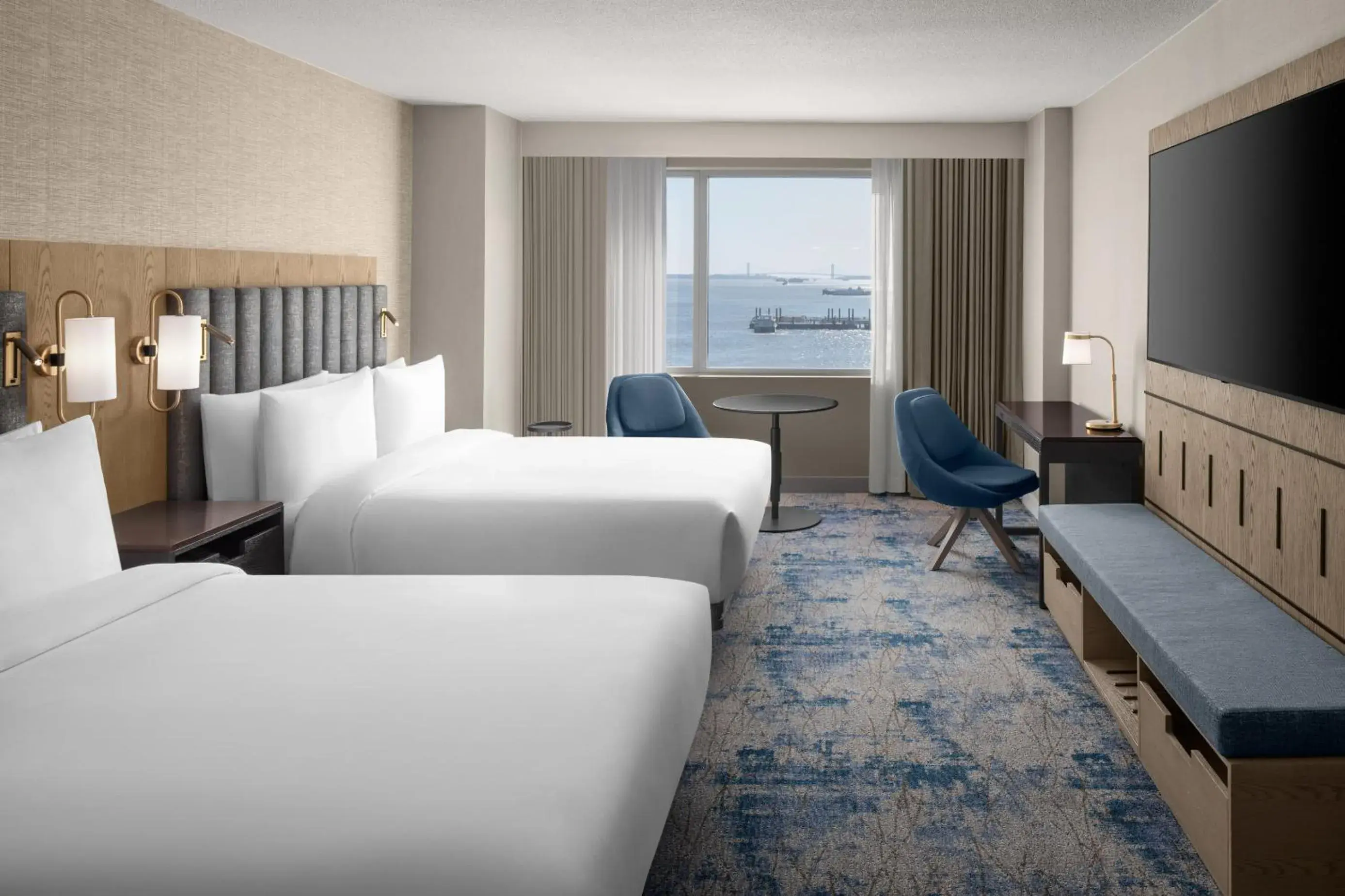 Bedroom, Bed in Hyatt Regency Jersey City on the Hudson Bedroom, Bed in Hyatt Regency Jersey City on the Hudson