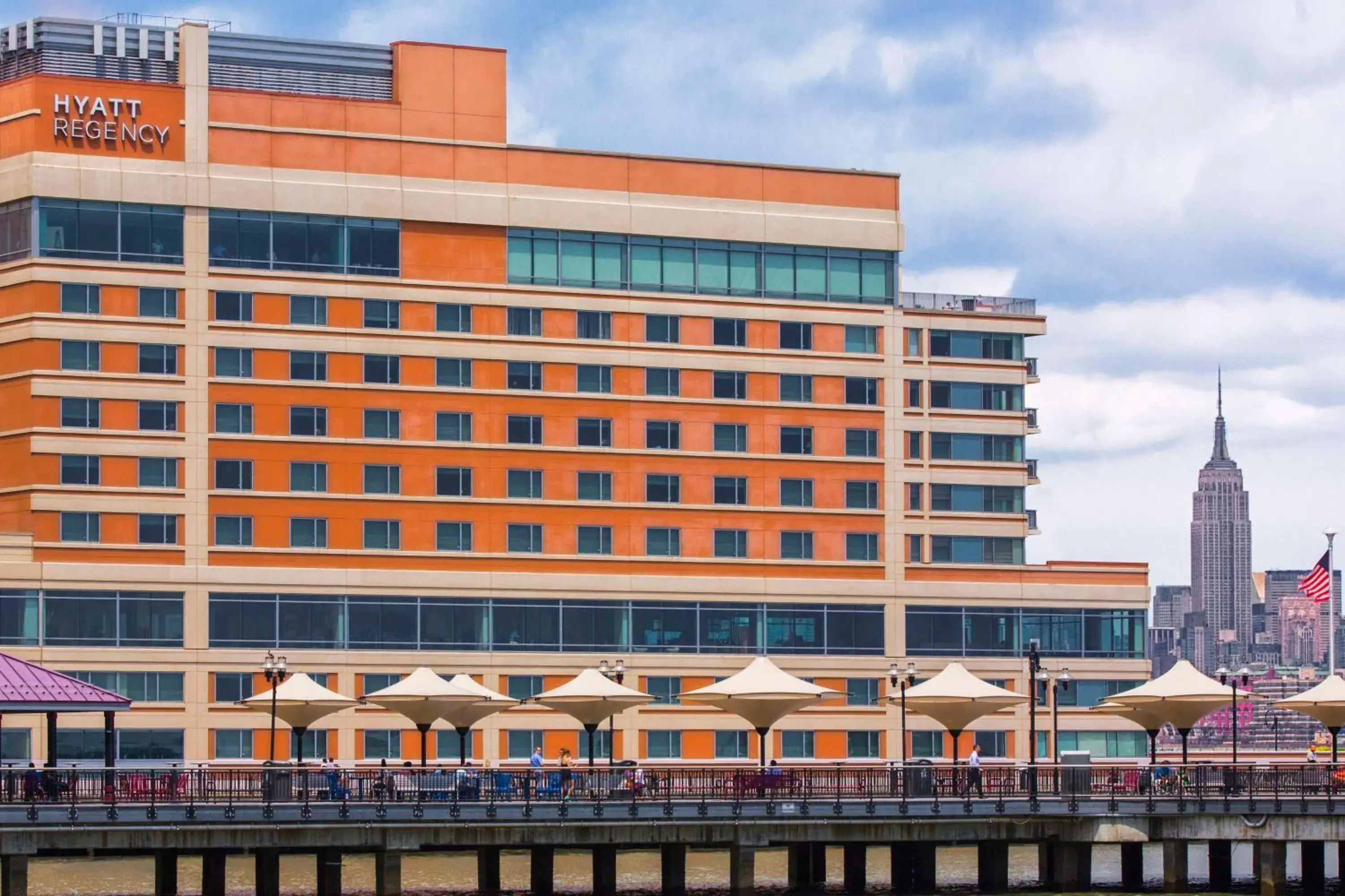 Property building in Hyatt Regency Jersey City on the Hudson Property building in Hyatt Regency Jersey City on the Hudson