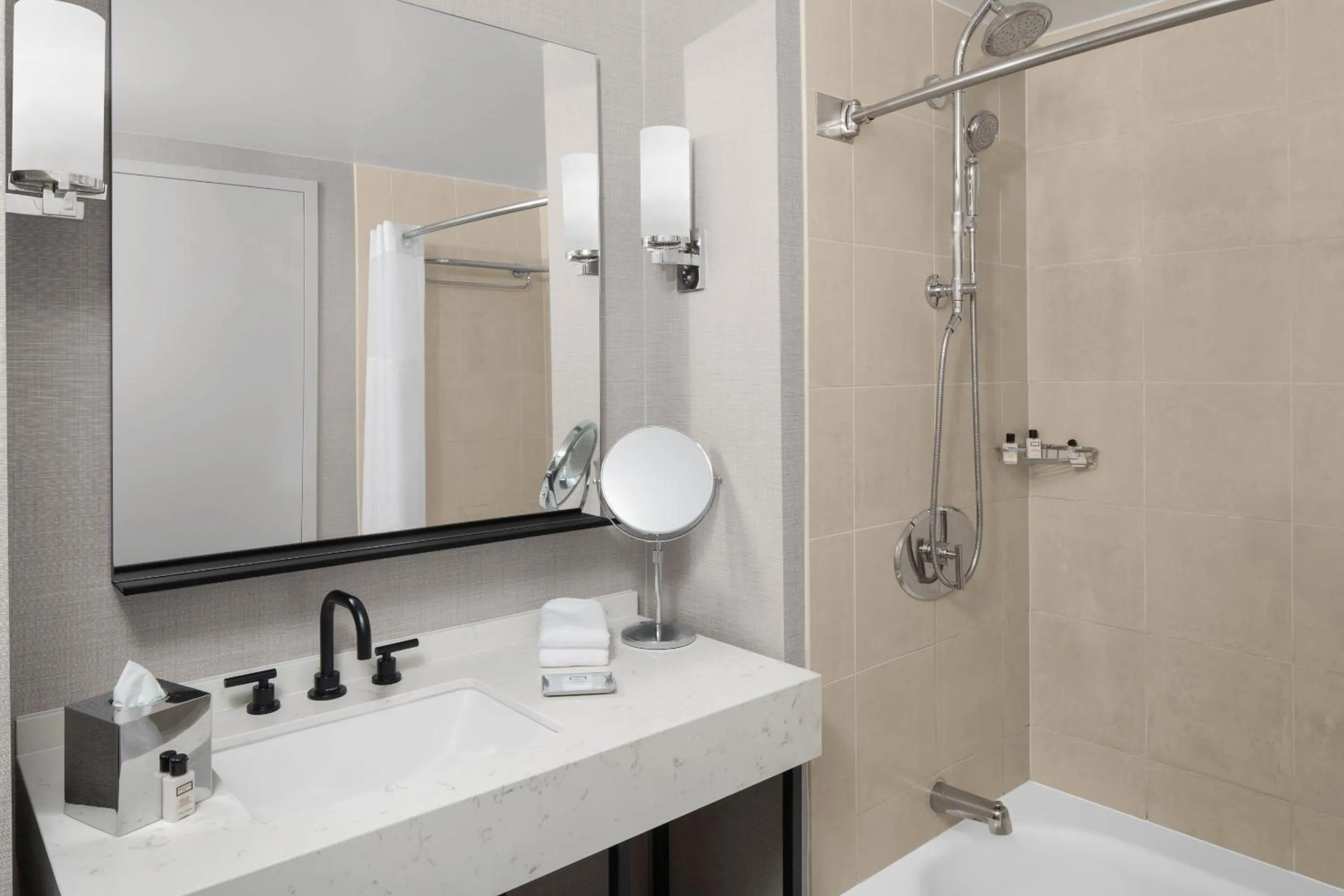 Bathroom in Hyatt Regency Jersey City on the Hudson