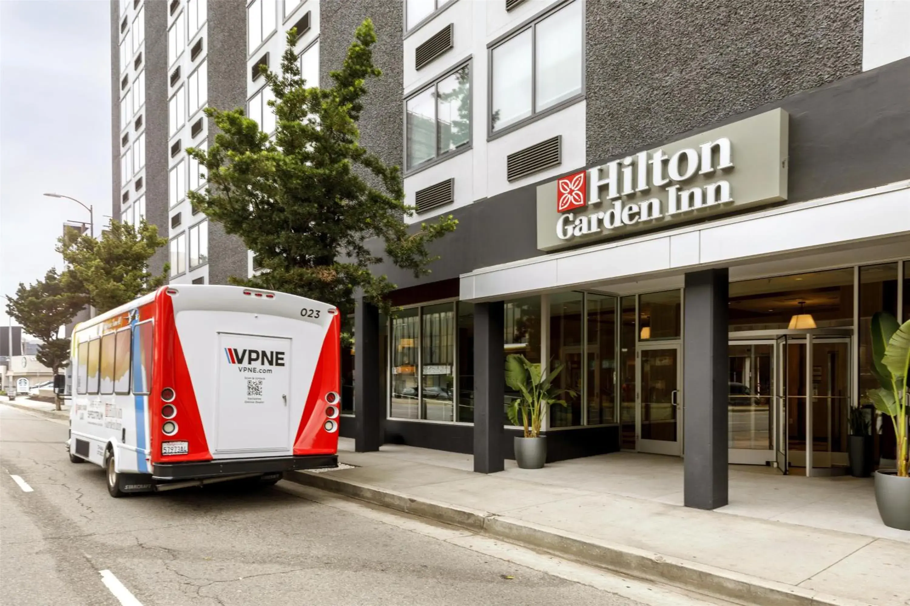 Property building in Hilton Garden Inn LAX Los Angeles Airport Property building in Hilton Garden Inn LAX Los Angeles Airport