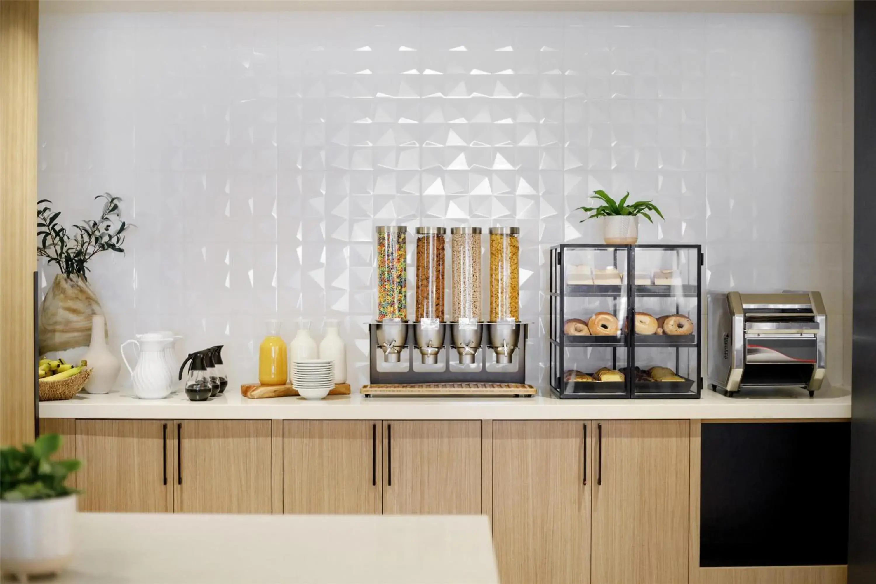 Breakfast in Hilton Garden Inn LAX Los Angeles Airport Breakfast in Hilton Garden Inn LAX Los Angeles Airport