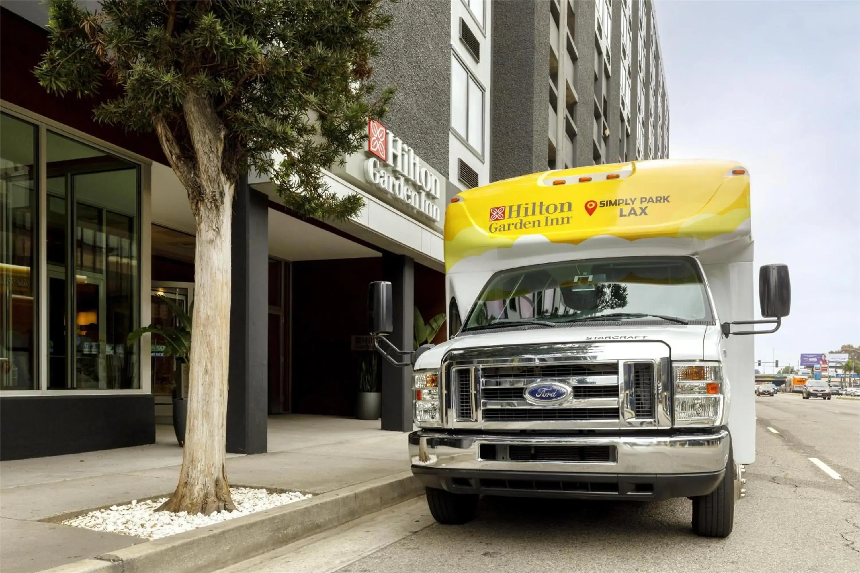 Property building in Hilton Garden Inn LAX Los Angeles Airport Property building in Hilton Garden Inn LAX Los Angeles Airport