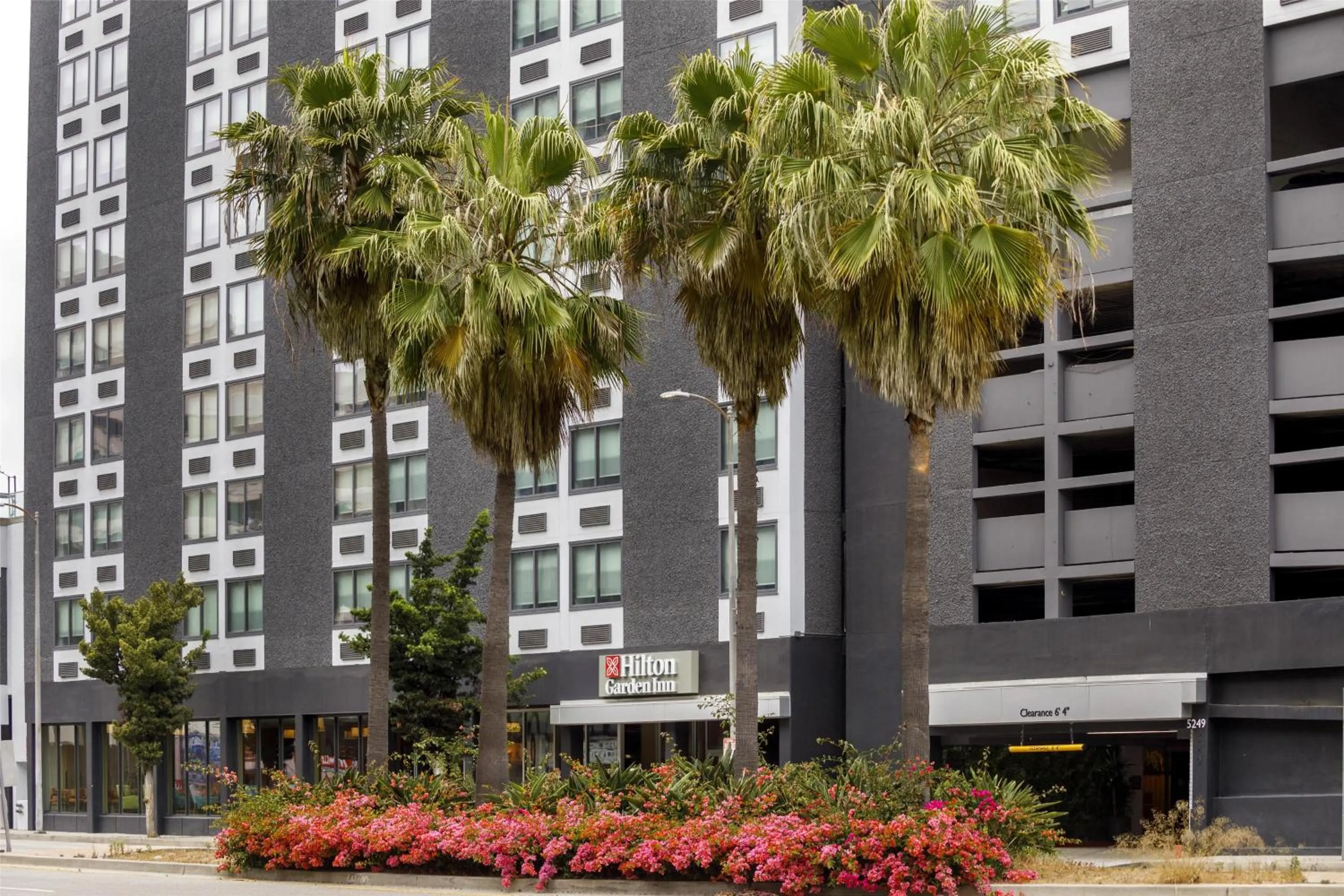 Property building in Hilton Garden Inn LAX Los Angeles Airport