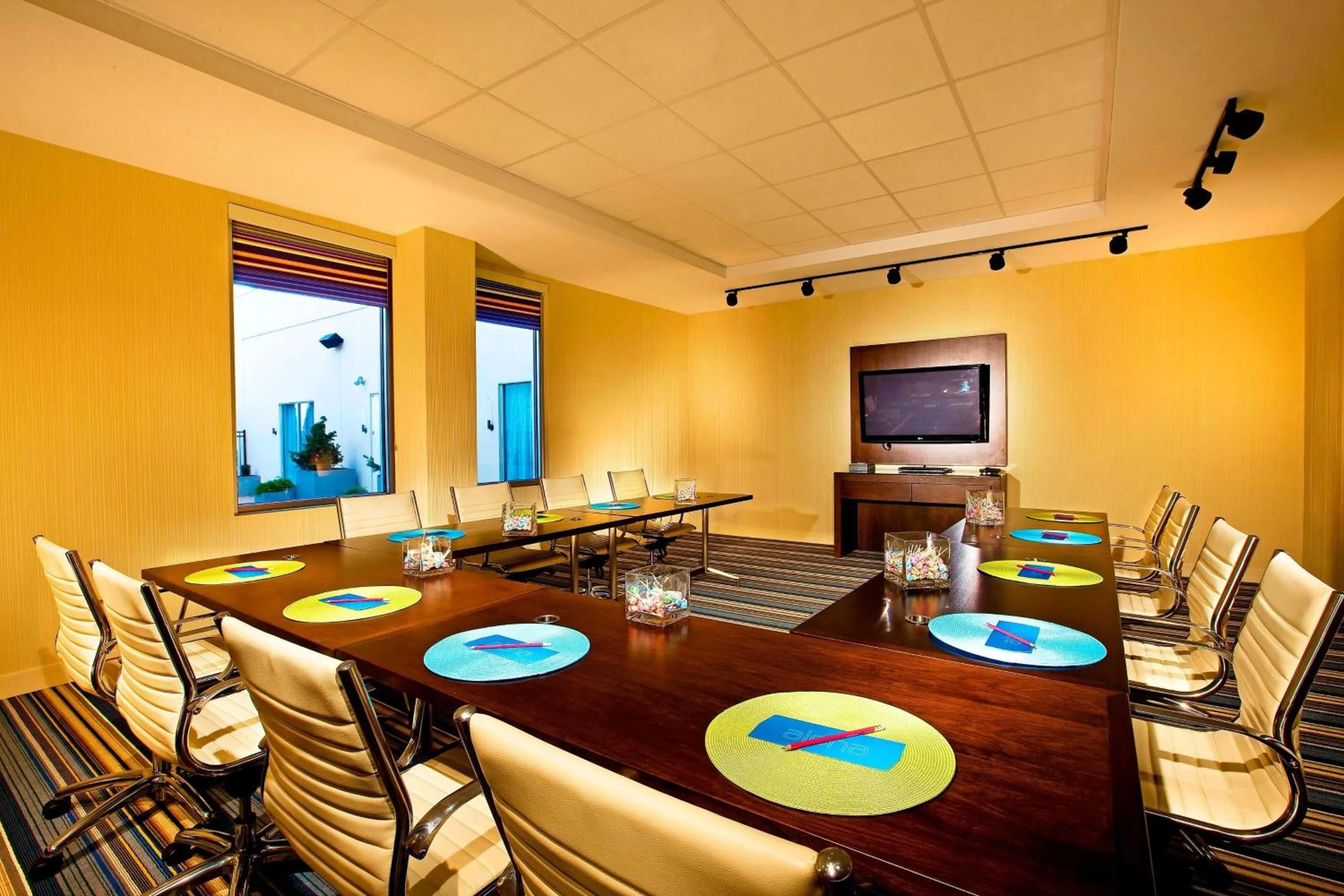 Meeting/conference room in Aloft Mount Laurel